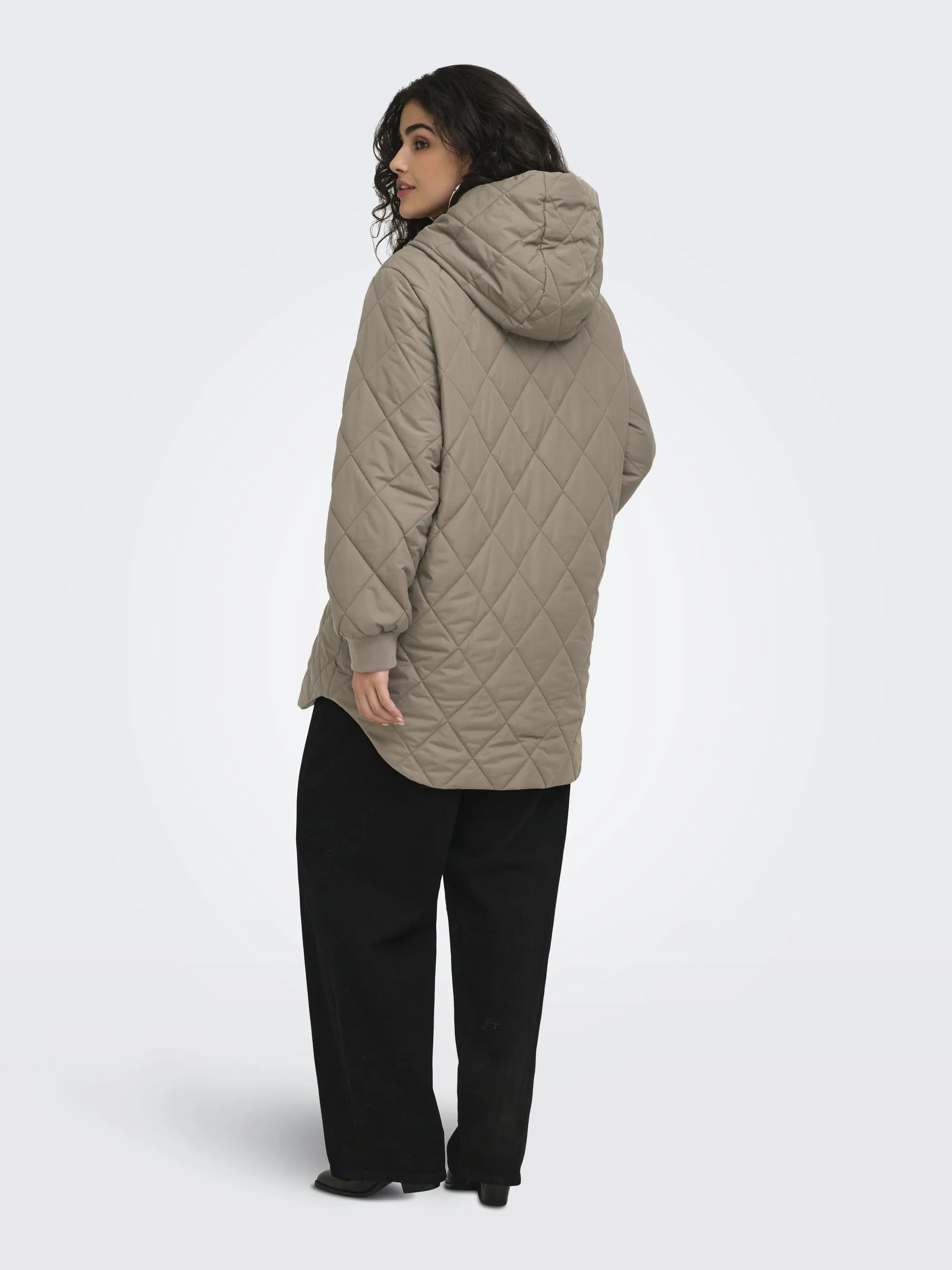 Only Carmakoma 15373722 CARJULIET QUILTD HOOD Braun 928795 239935 2