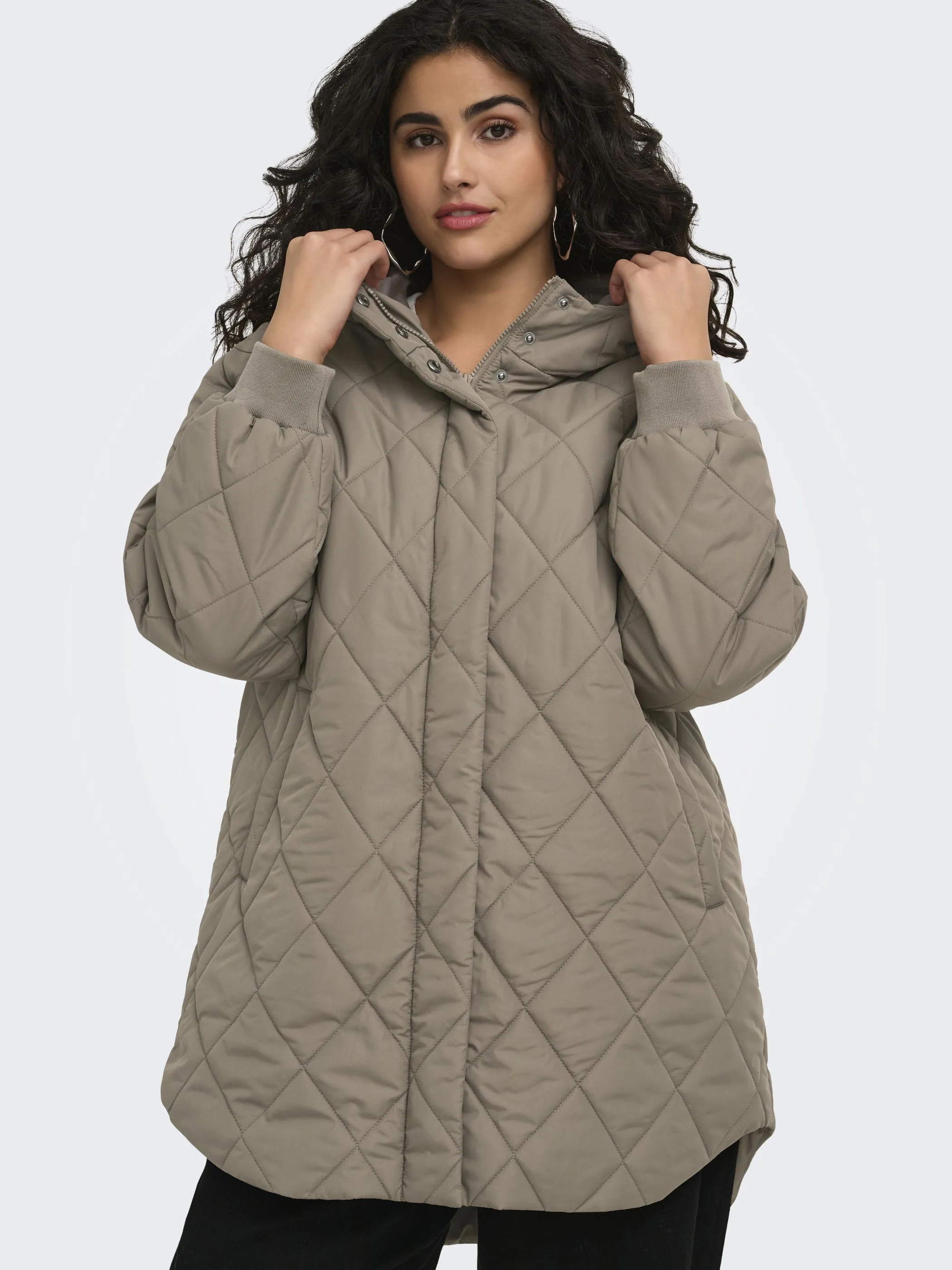 Only Carmakoma 15373722 CARJULIET QUILTD HOOD Braun 928795 239935 5