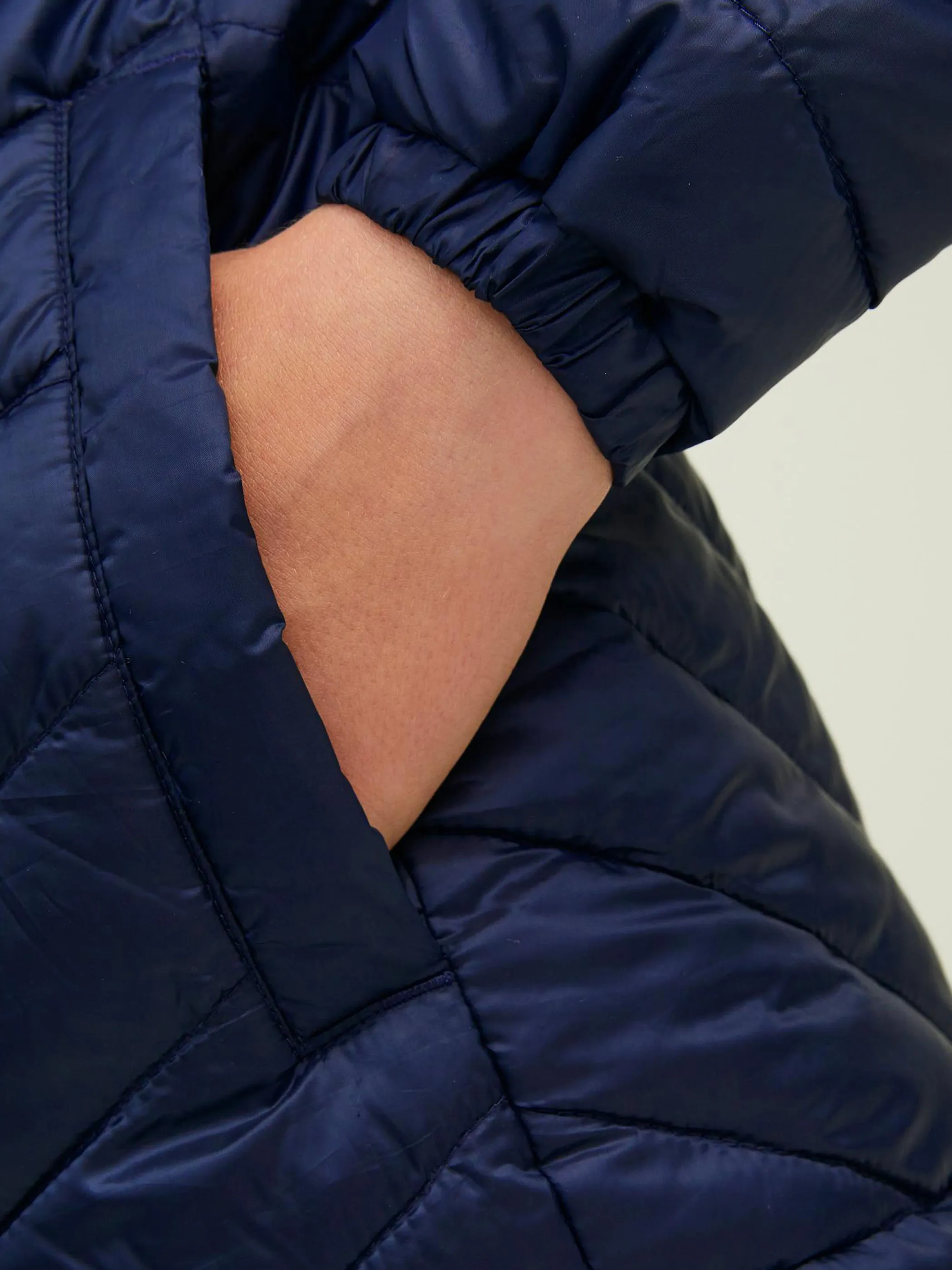 Jack&Jones Junior 12212568 JJEHERO PUFFER HOOD N Marine 865016 175876004 4 Jack&Jones Junior 12212568 JJEHERO PUFFER HOOD N Marine 865016 175876004 4
