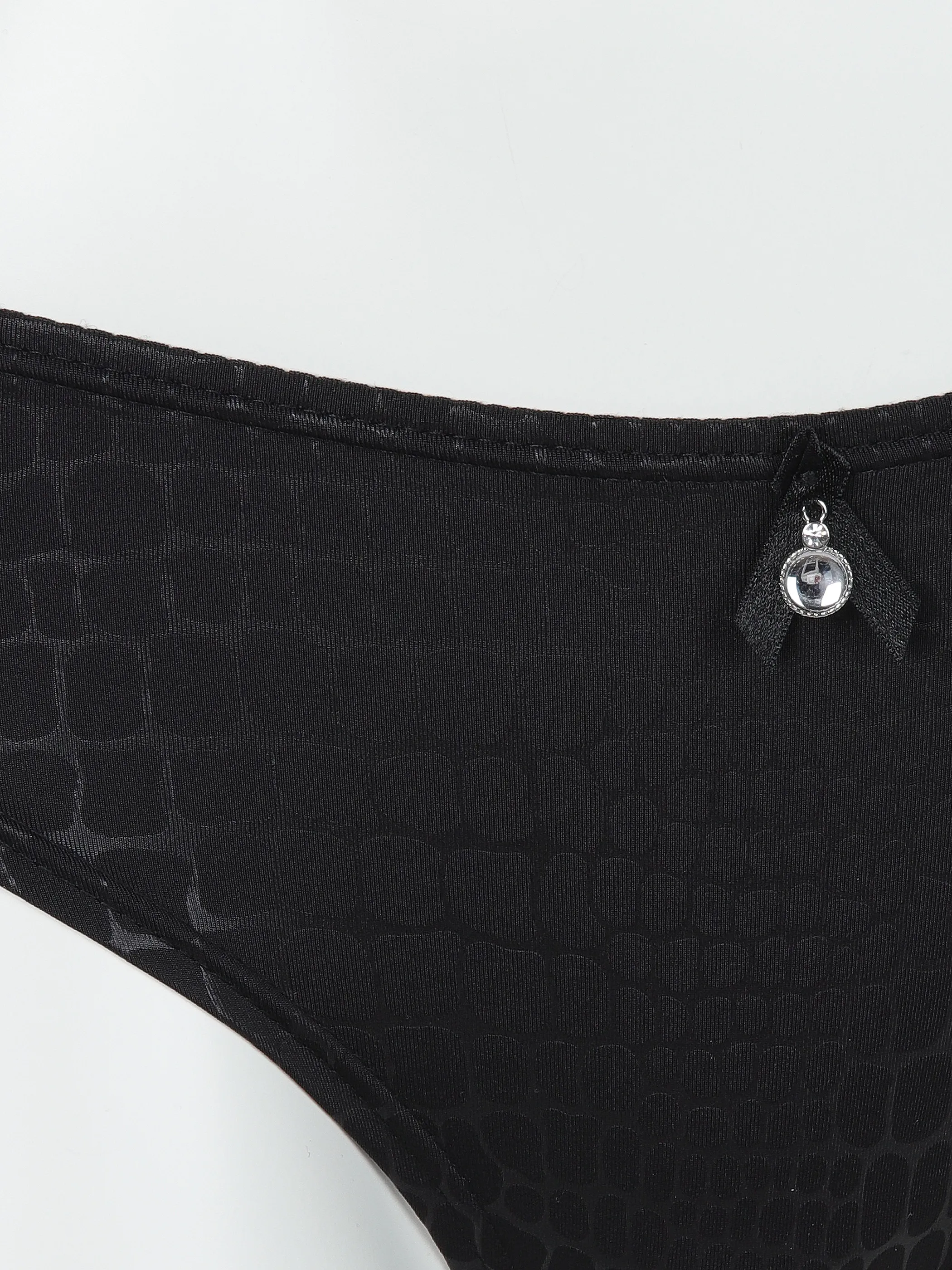 Nina Holthoff 6971 Slip Schwarz 897713 500 3