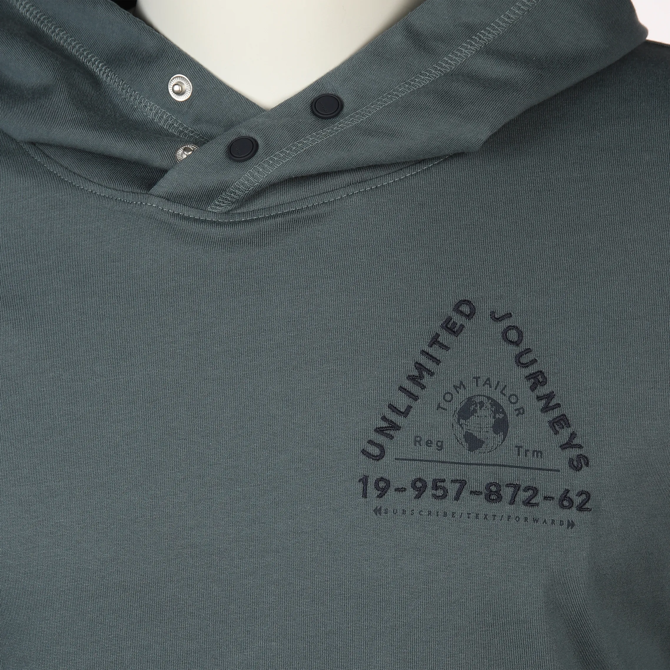 Tom Tailor 1039647 longsleeve with hood Grün 887467 32506 3 Tom Tailor 1039647 longsleeve with hood Grün 887467 32506 3