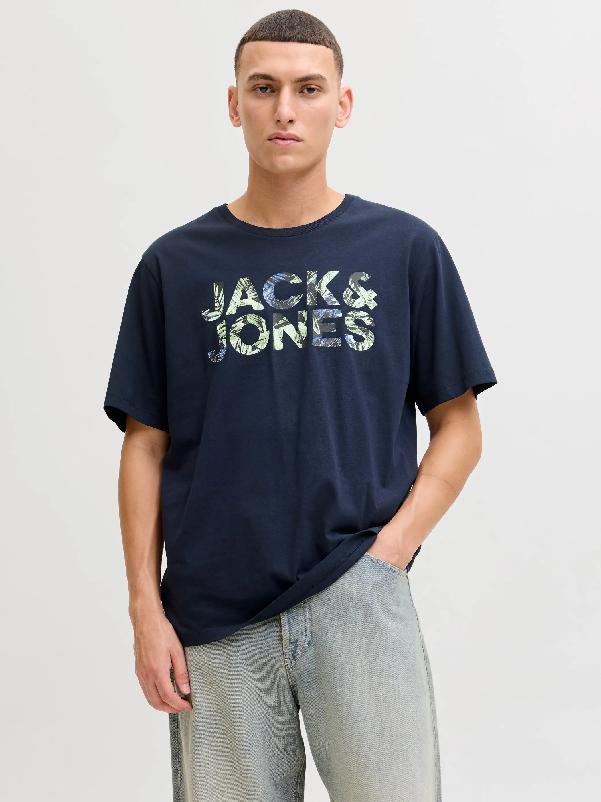 Jack Jones 12288536 JJEJEFF LOGO TEE SS S Schwarz 922266 175917 1