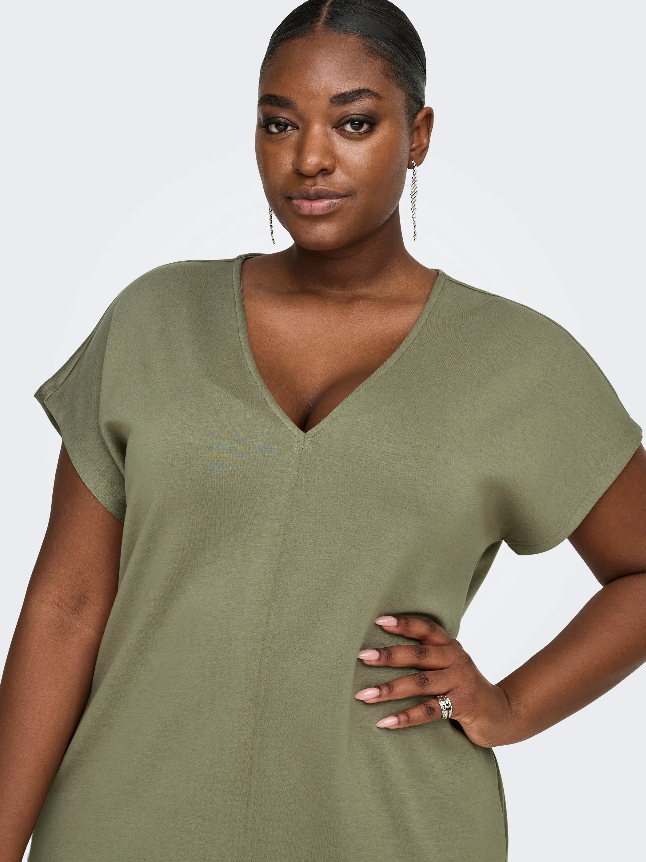 Only Carmakoma 15372011 CARLISE CAPSLEEVE V-N Grün 926829 198726 3