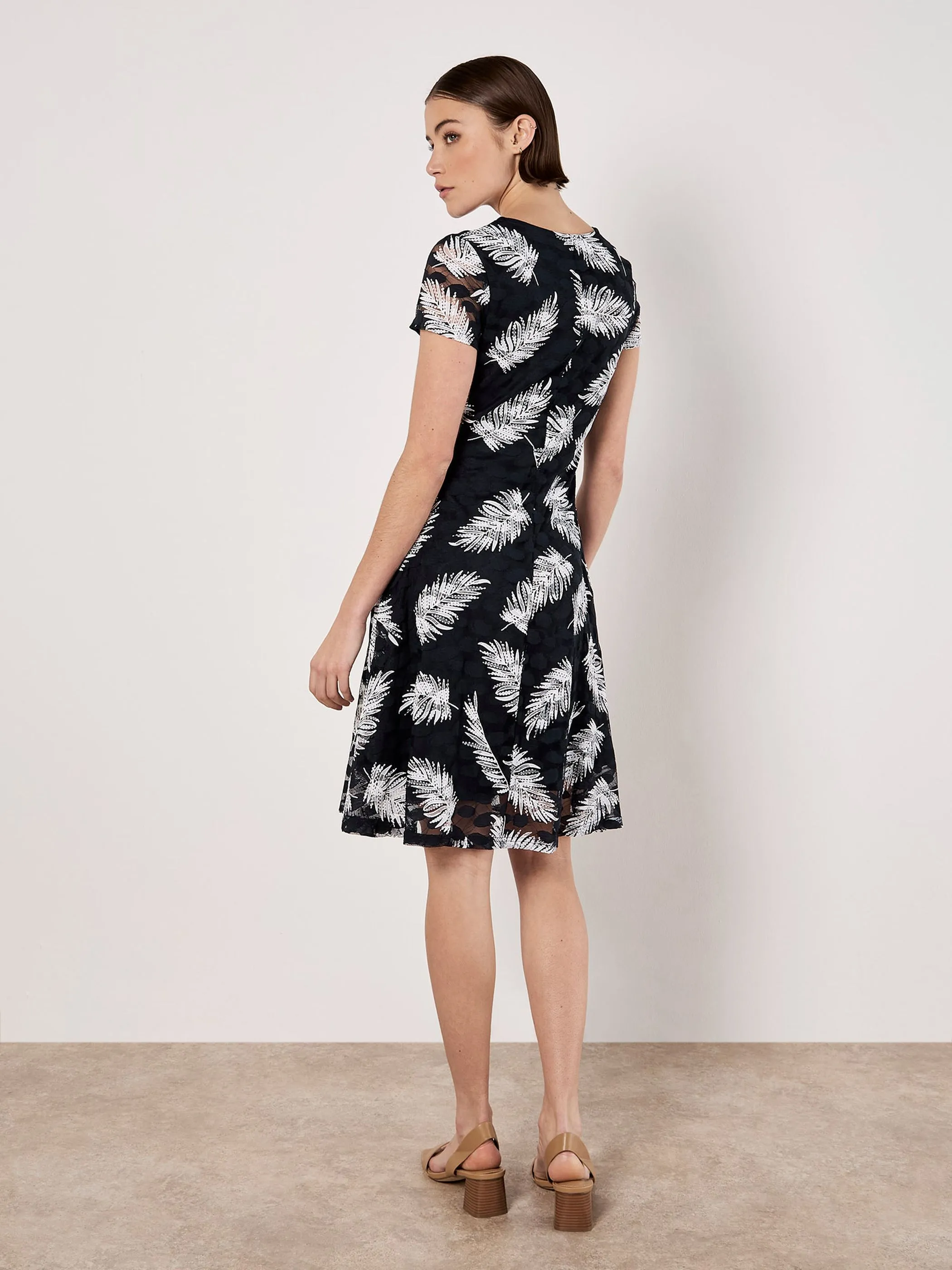 Apricot V971332 Apricot Fern Rubber Pr Marine 929505 NAV 2