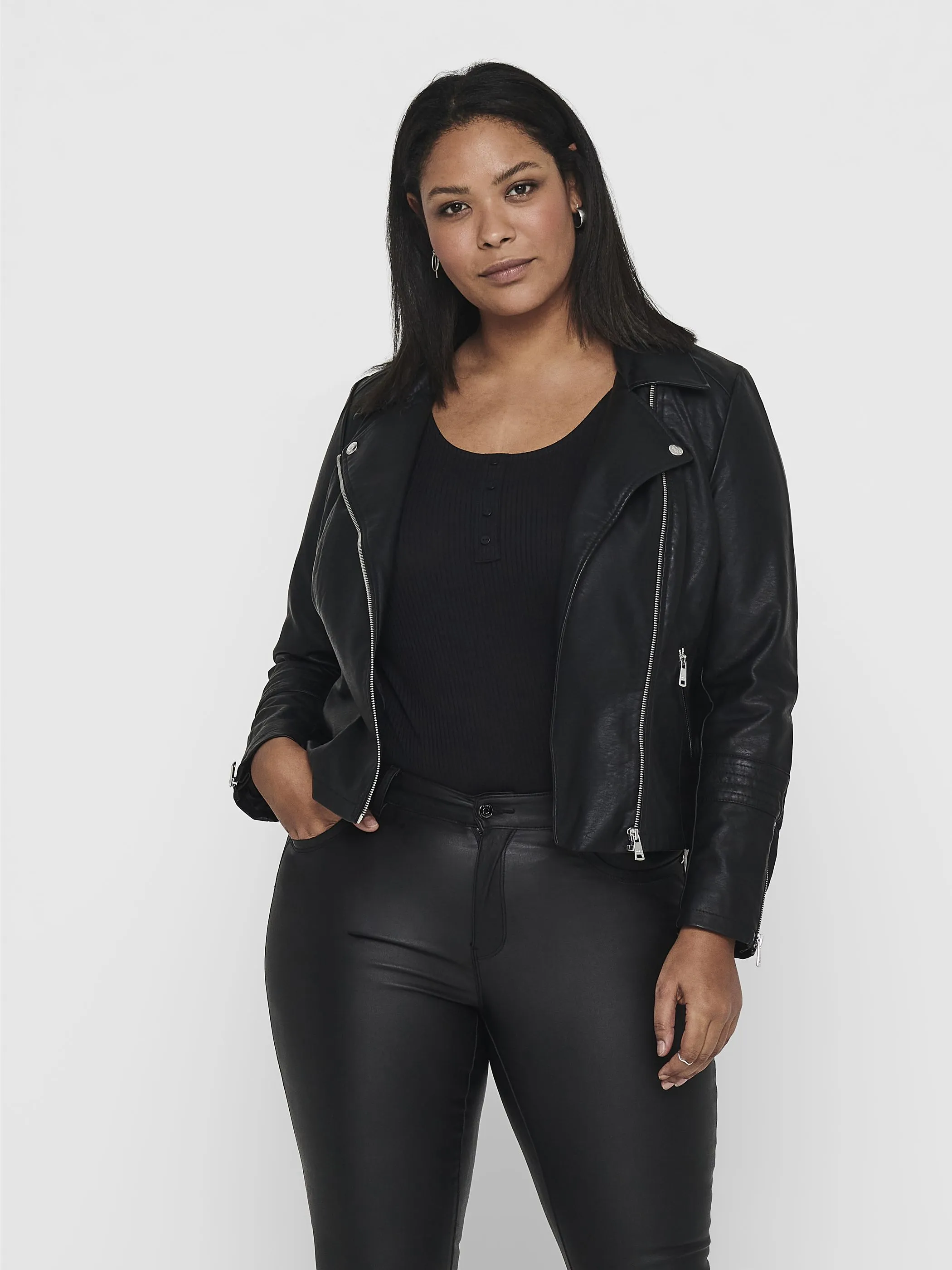 Only Carmakoma 15183380 CAREMMY FAUX LEATHER Schwarz 851143 177911 Only Carmakoma 15183380 CAREMMY FAUX LEATHER Schwarz 851143 177911