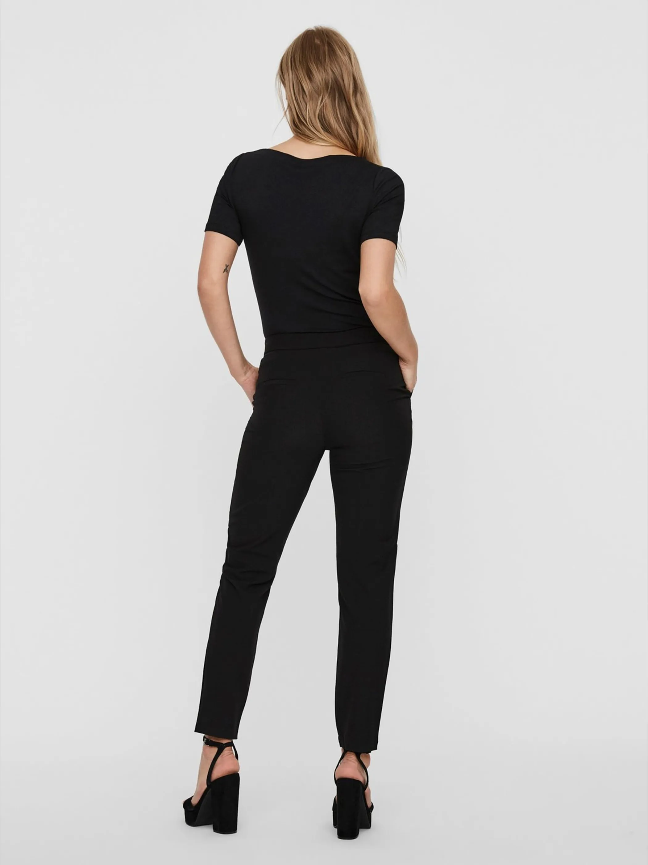Vero Moda 10231753 VMPANDA MODAL S/S TOP Schwarz 835050 177868 2