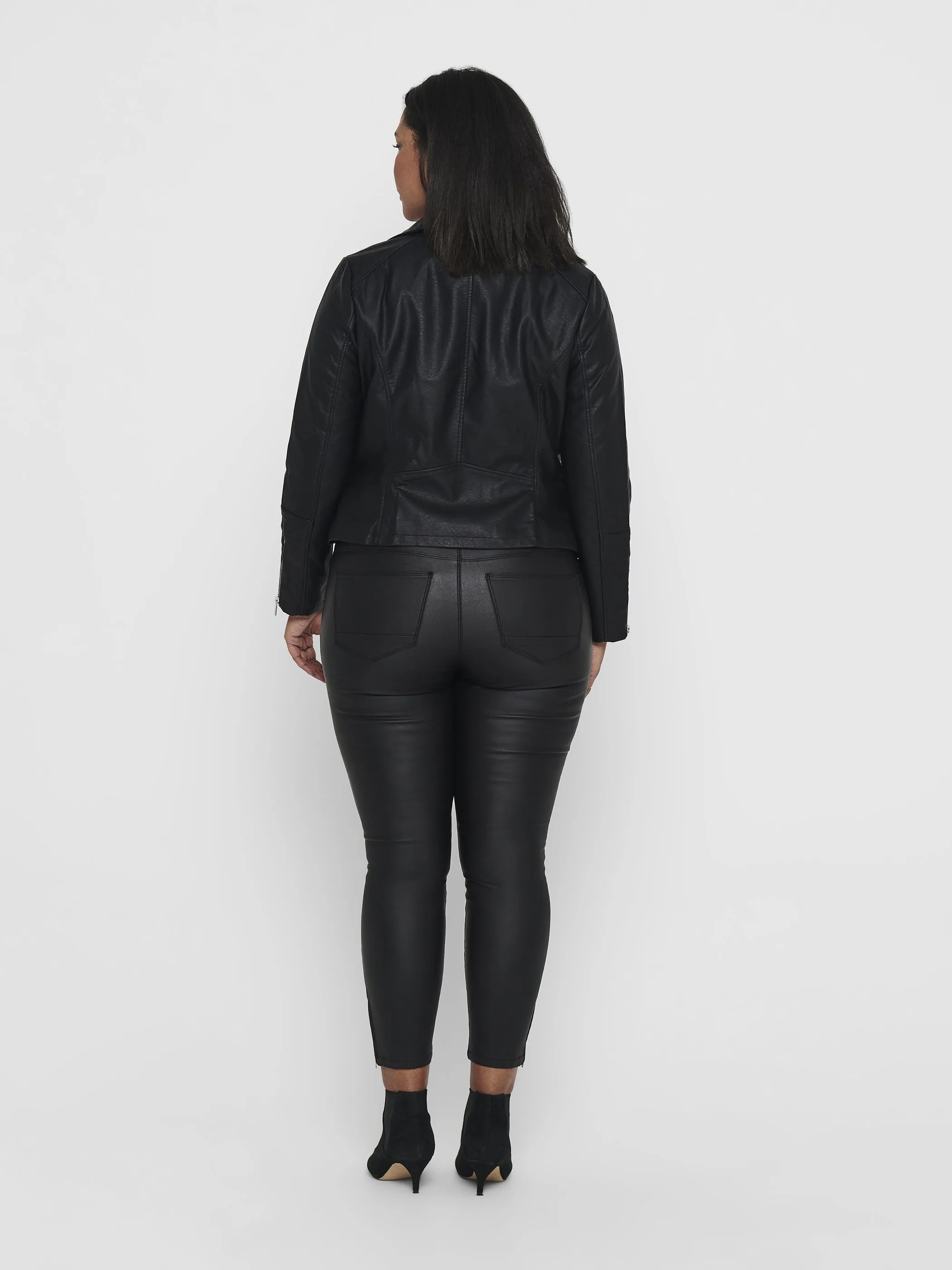 Only Carmakoma 15183380 CAREMMY FAUX LEATHER Schwarz 851143 177911 4