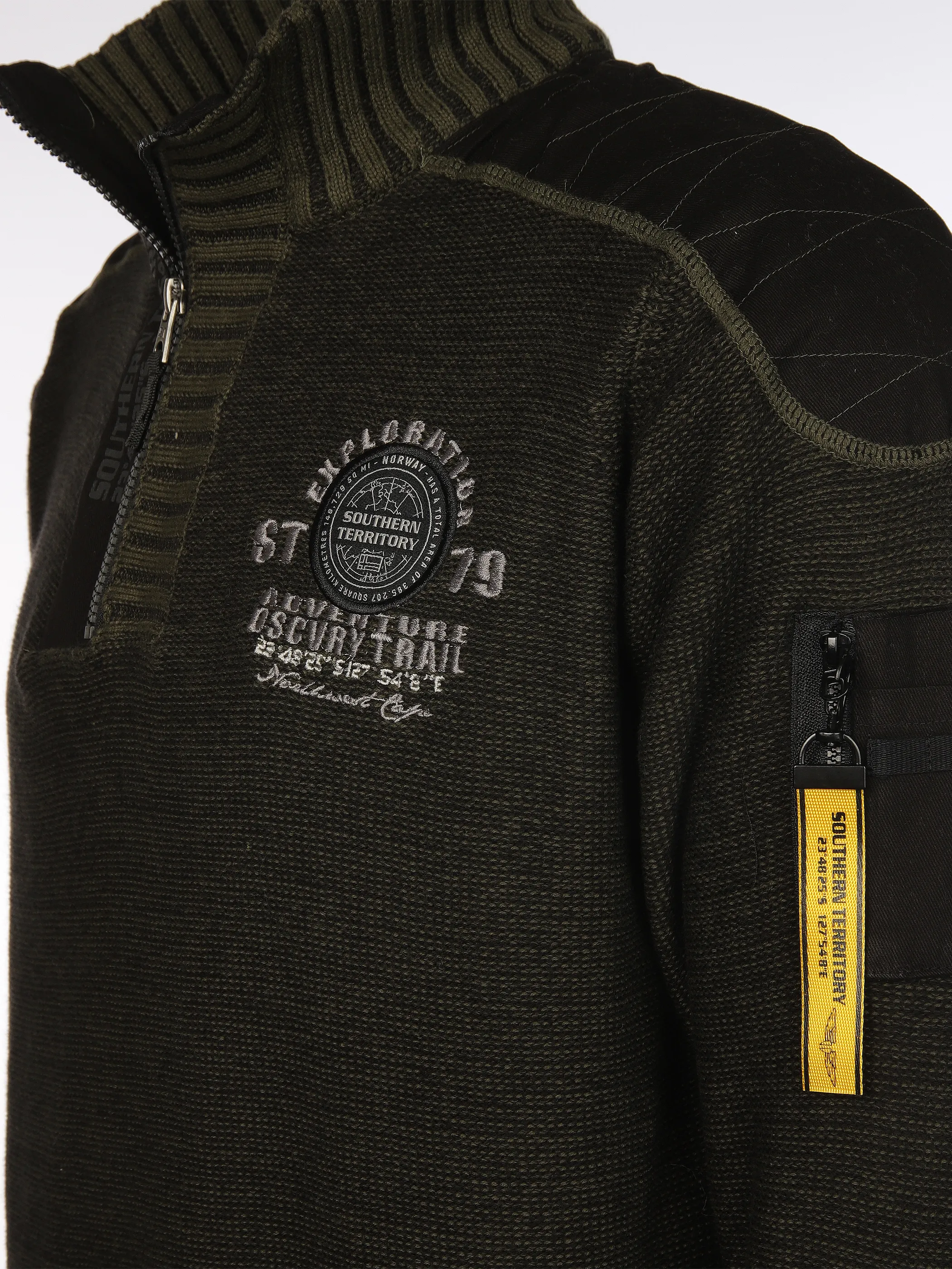 Southern Territory He. Stricktroyer BW RV Oliv 913266 OLIVE MEL 3