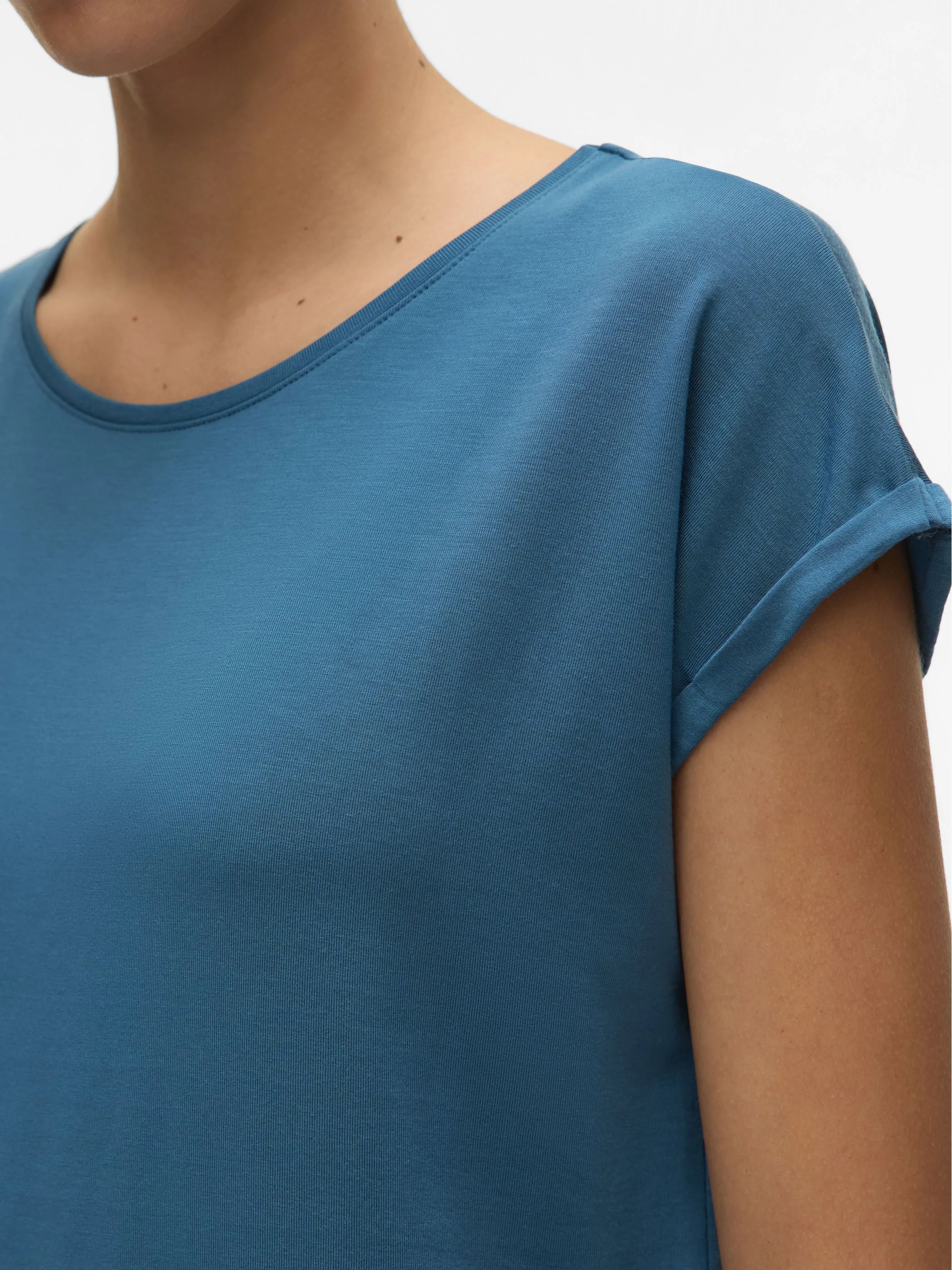 Vero Moda 10284468 VMAVA PLAIN SS TOP GA Blau 873829 261715 5