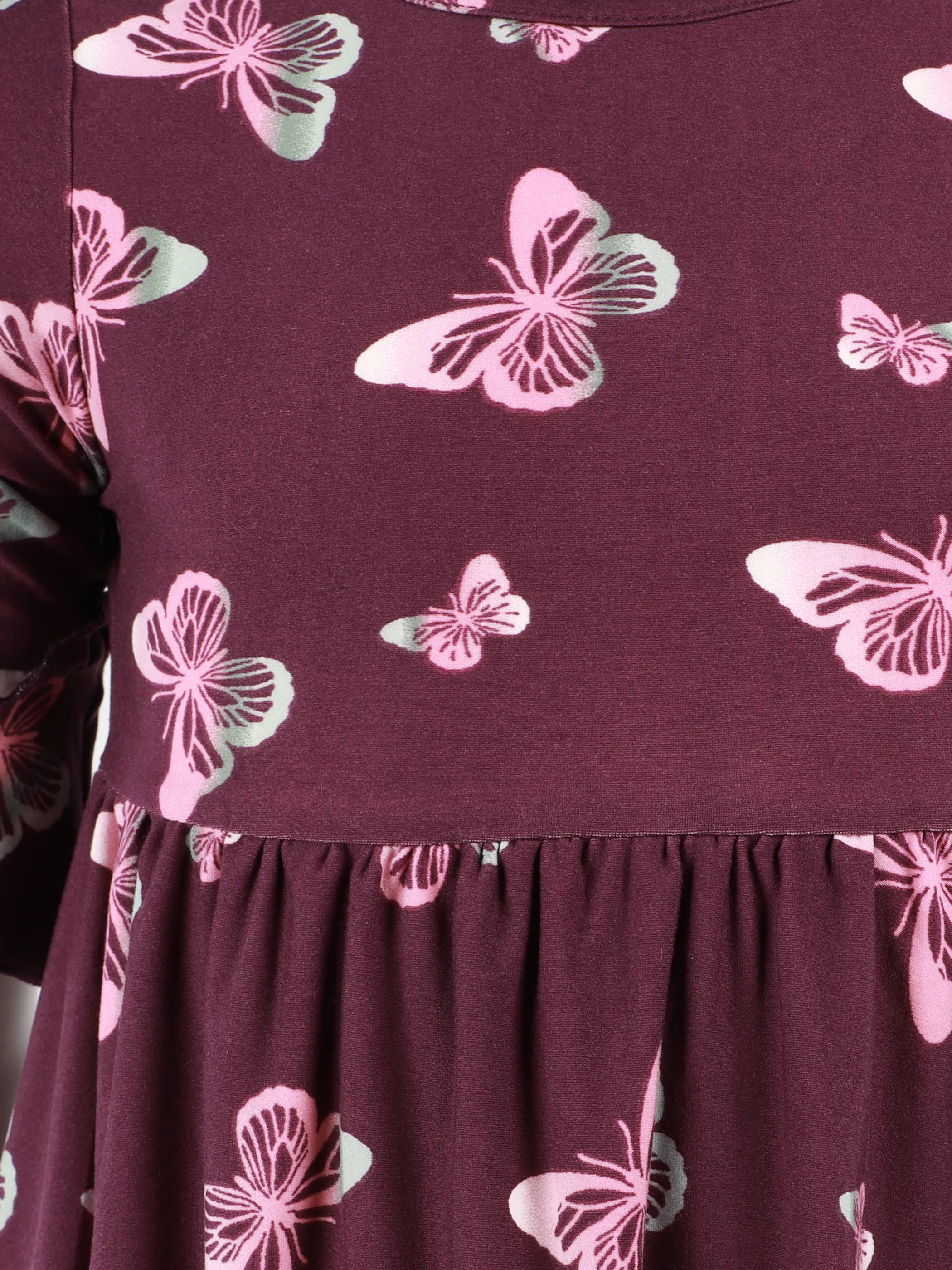 One Way MG Kleid mit schmetterlings AOP in lila Lila 922303 LILA 3