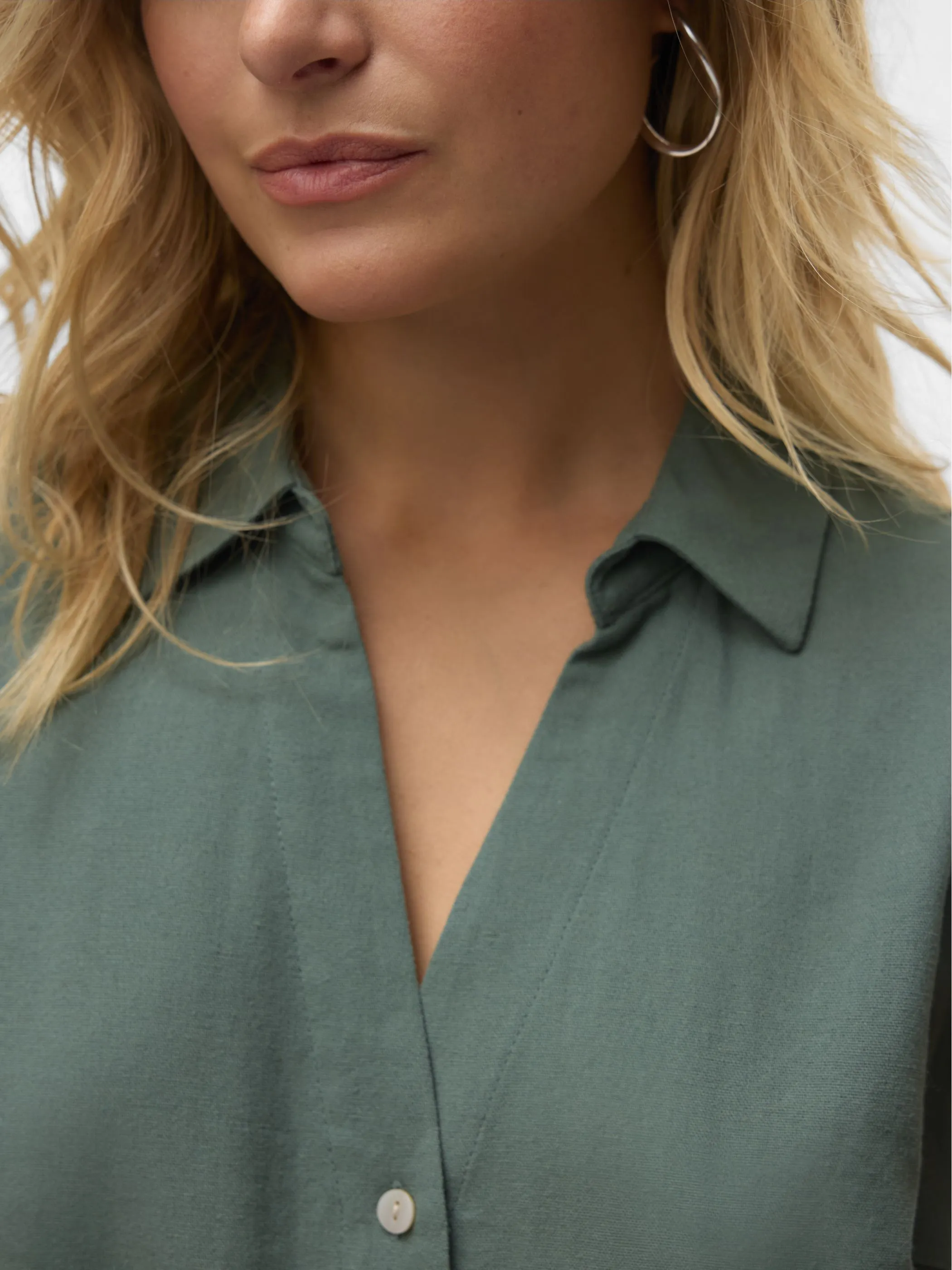 Vero Moda 10303648 VMMYMILO SL V-NECK SH Grün 891860 224196 3