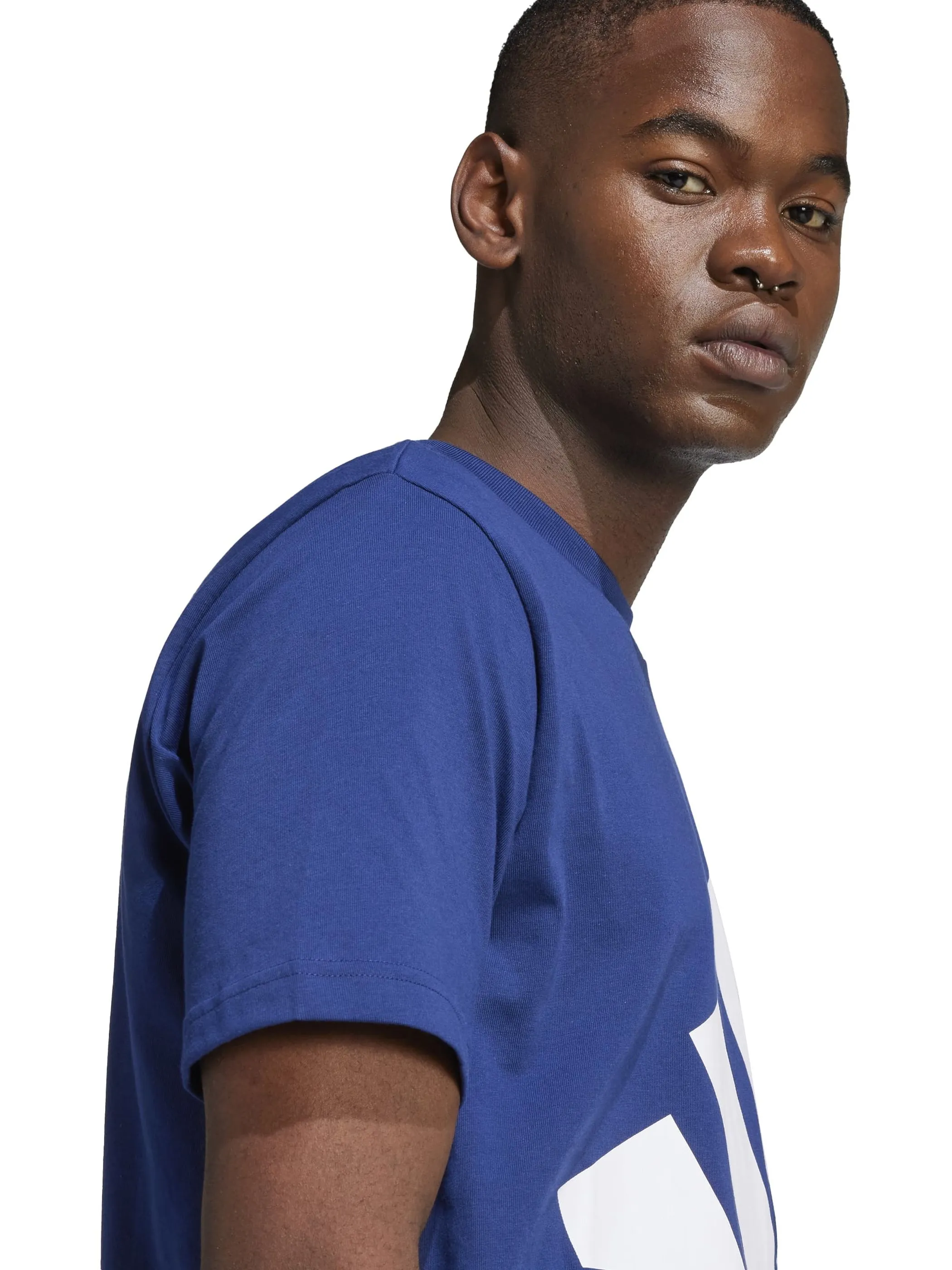 Adidas JE8940 He-TShirt Logo Groß d.blau Blau 904896 000 Adidas JE8940 He-TShirt Logo Groß d.blau Blau 904896 000