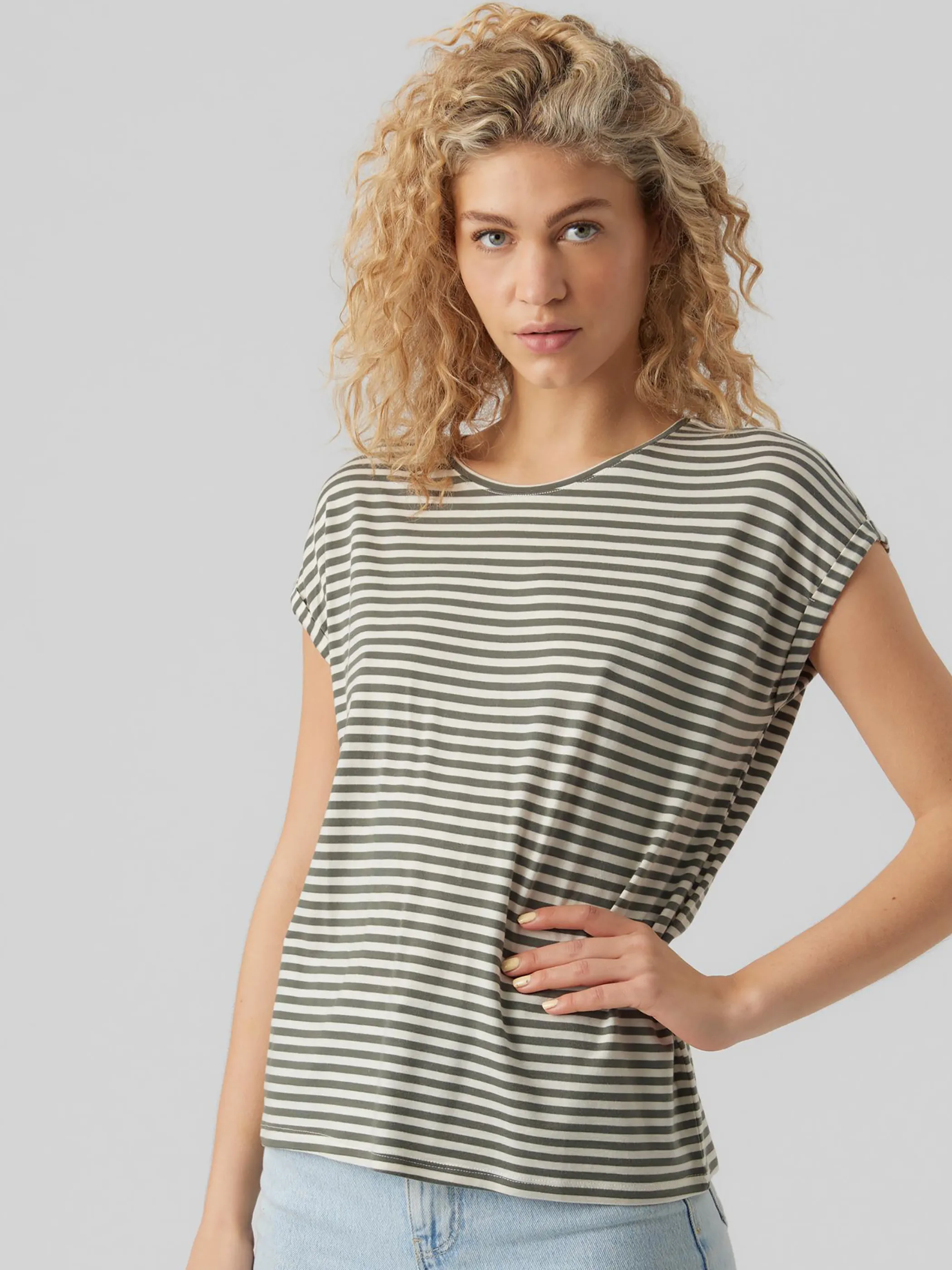 Vero Moda 10284469 VMAVA PLAIN SS TOP ST Grün 872371 224196005 3 Vero Moda 10284469 VMAVA PLAIN SS TOP ST Grün 872371 224196005 3