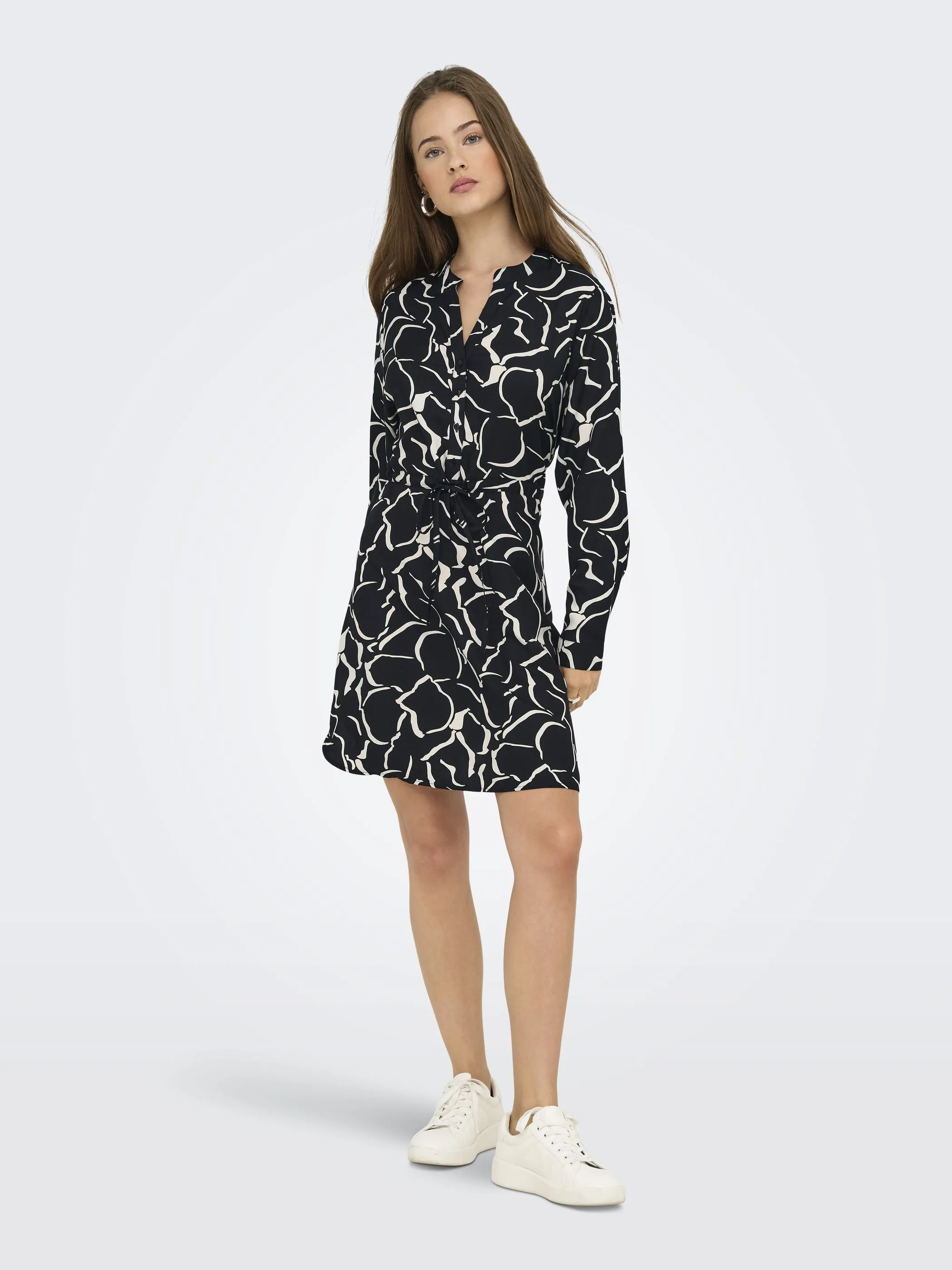 Only 15200543 ONLCORY L/S V-NECK TU Schwarz 842631 177911057 4 Only 15200543 ONLCORY L/S V-NECK TU Schwarz 842631 177911057 4