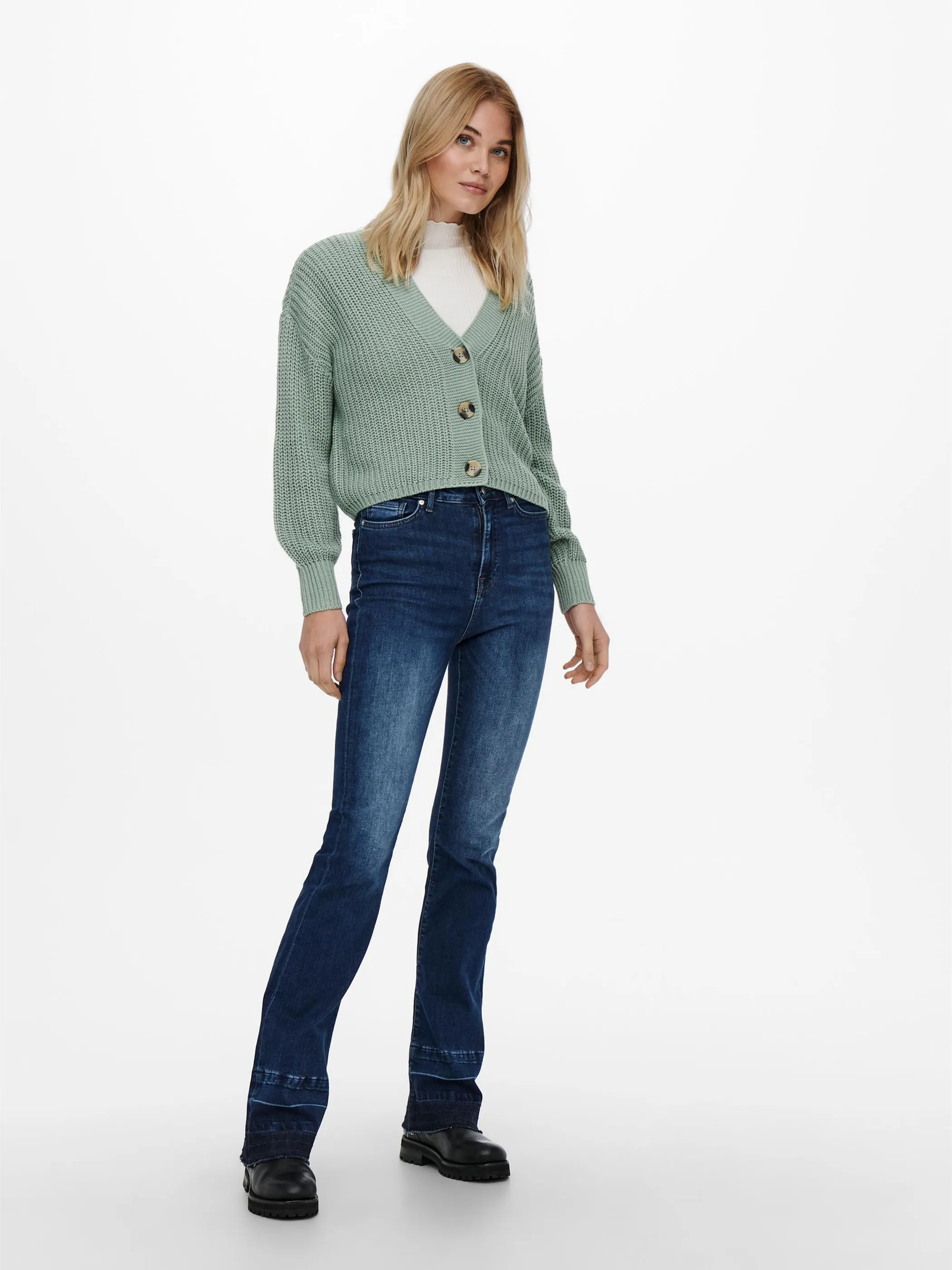 Only 15211521 ONLCAROLSPRING L/S CA Grün 858896 190702 4 Only 15211521 ONLCAROLSPRING L/S CA Grün 858896 190702 4