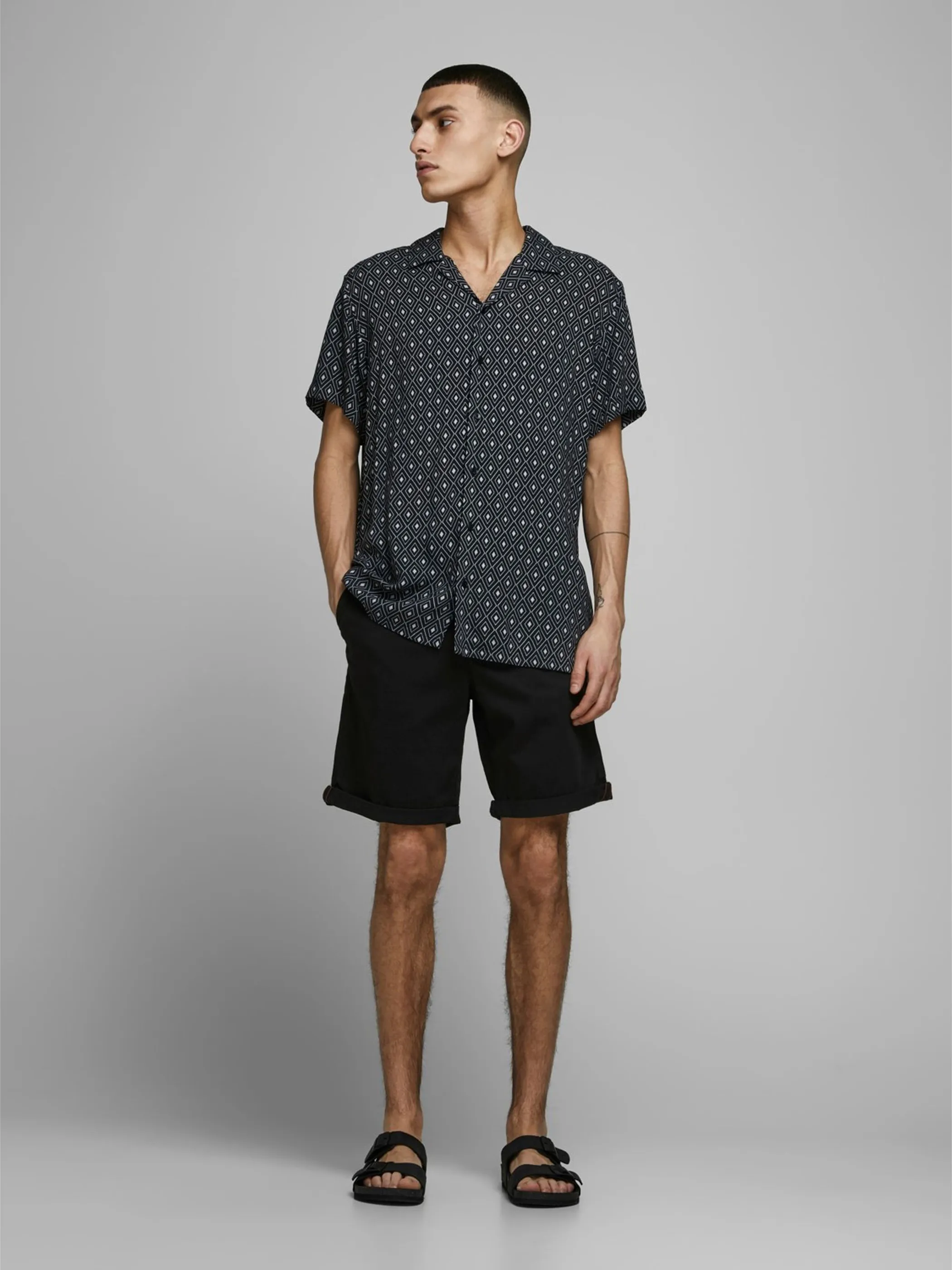 Jack Jones 12165604 JJIBOWIE JJSHORTS SOL Schwarz 830450 178012 4 Jack Jones 12165604 JJIBOWIE JJSHORTS SOL Schwarz 830450 178012 4