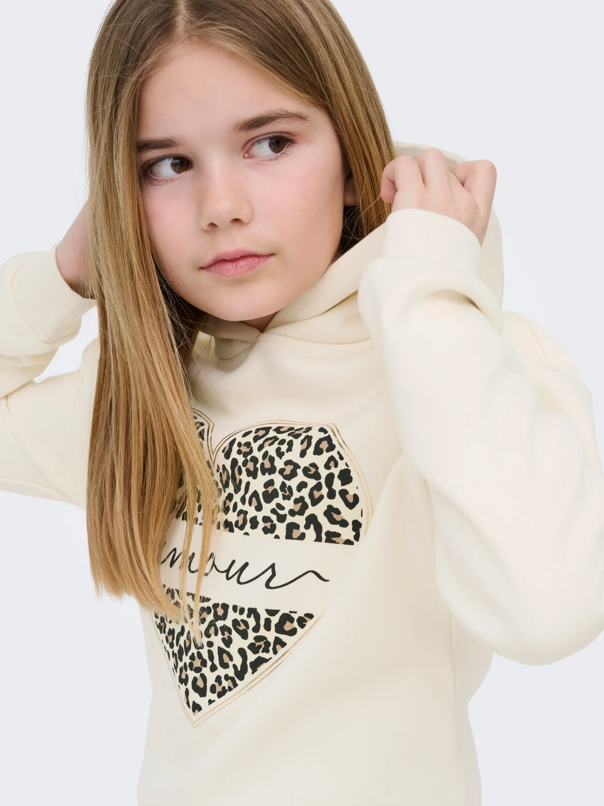 Kids Only 15355330 KOGCOOPER LIFE HEART LS HOODIE SWT Weiß 931450 177930001 1