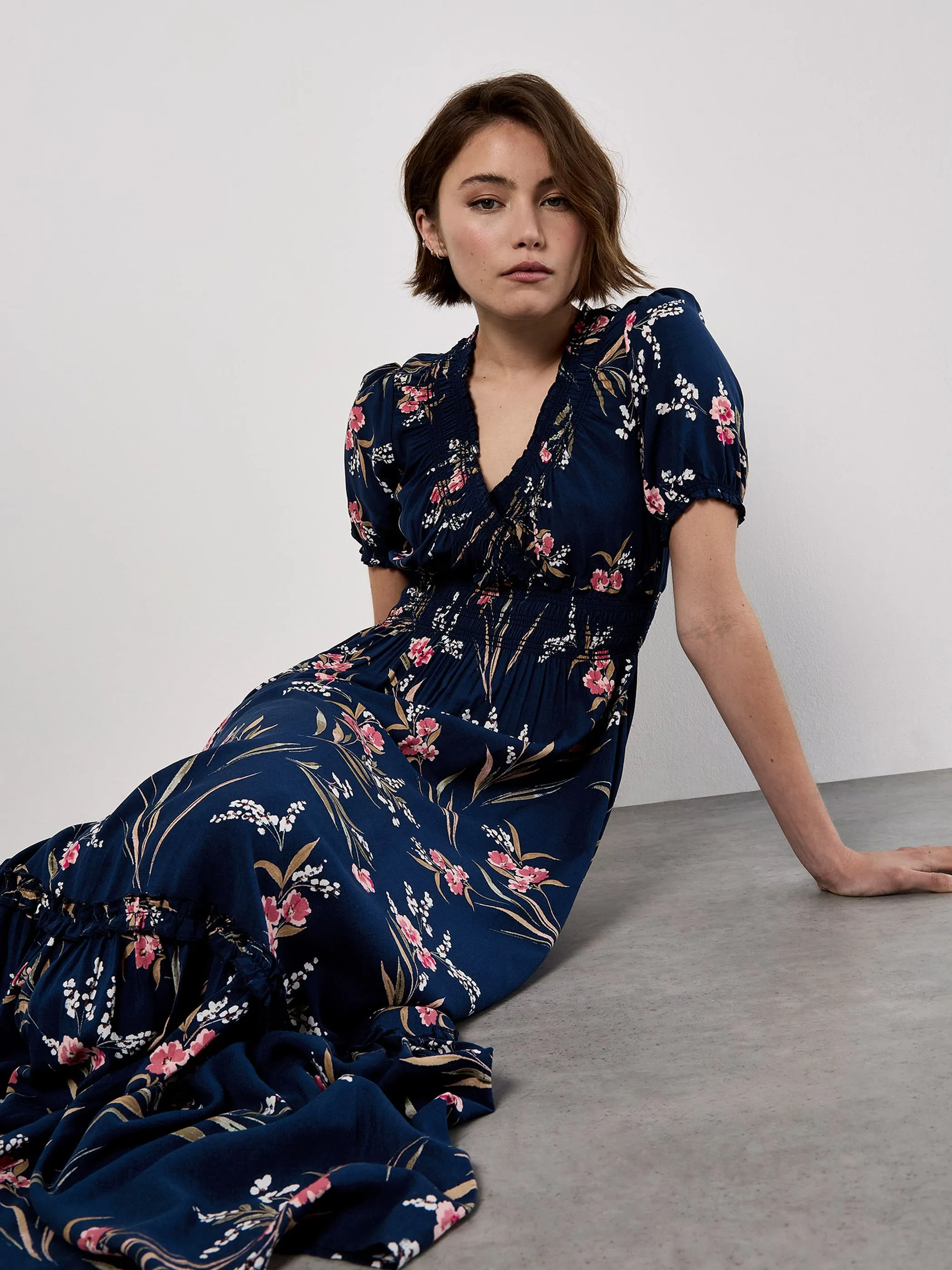 Apricot 757615 Apricot Watercolor Floral Smock Maxi Dress Marine 918381 NAV 4