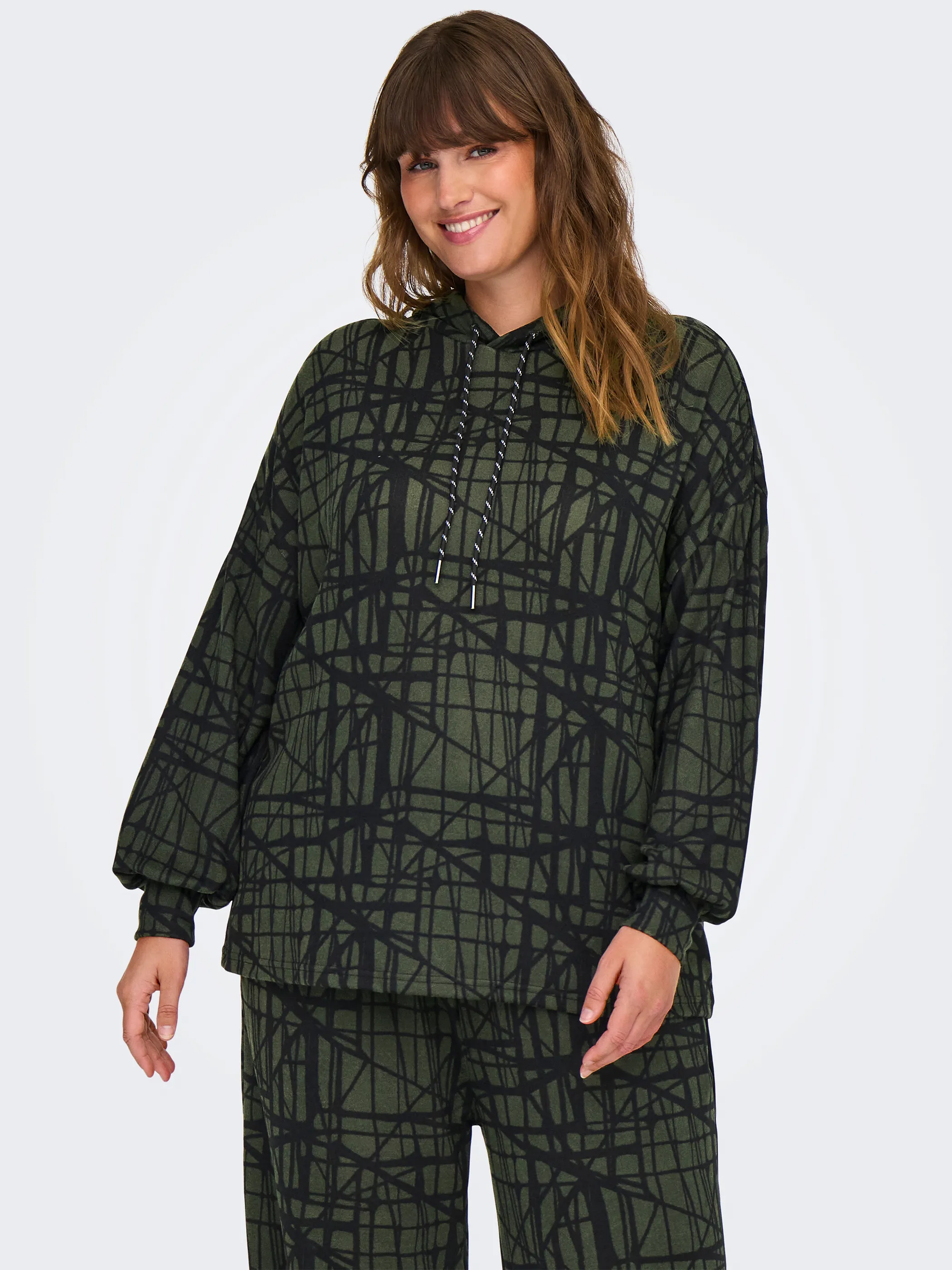 Only Carmakoma 15304076 CARALBA AMY L/S HOOD Grün 899523 193783002 4 Only Carmakoma 15304076 CARALBA AMY L/S HOOD Grün 899523 193783002 4