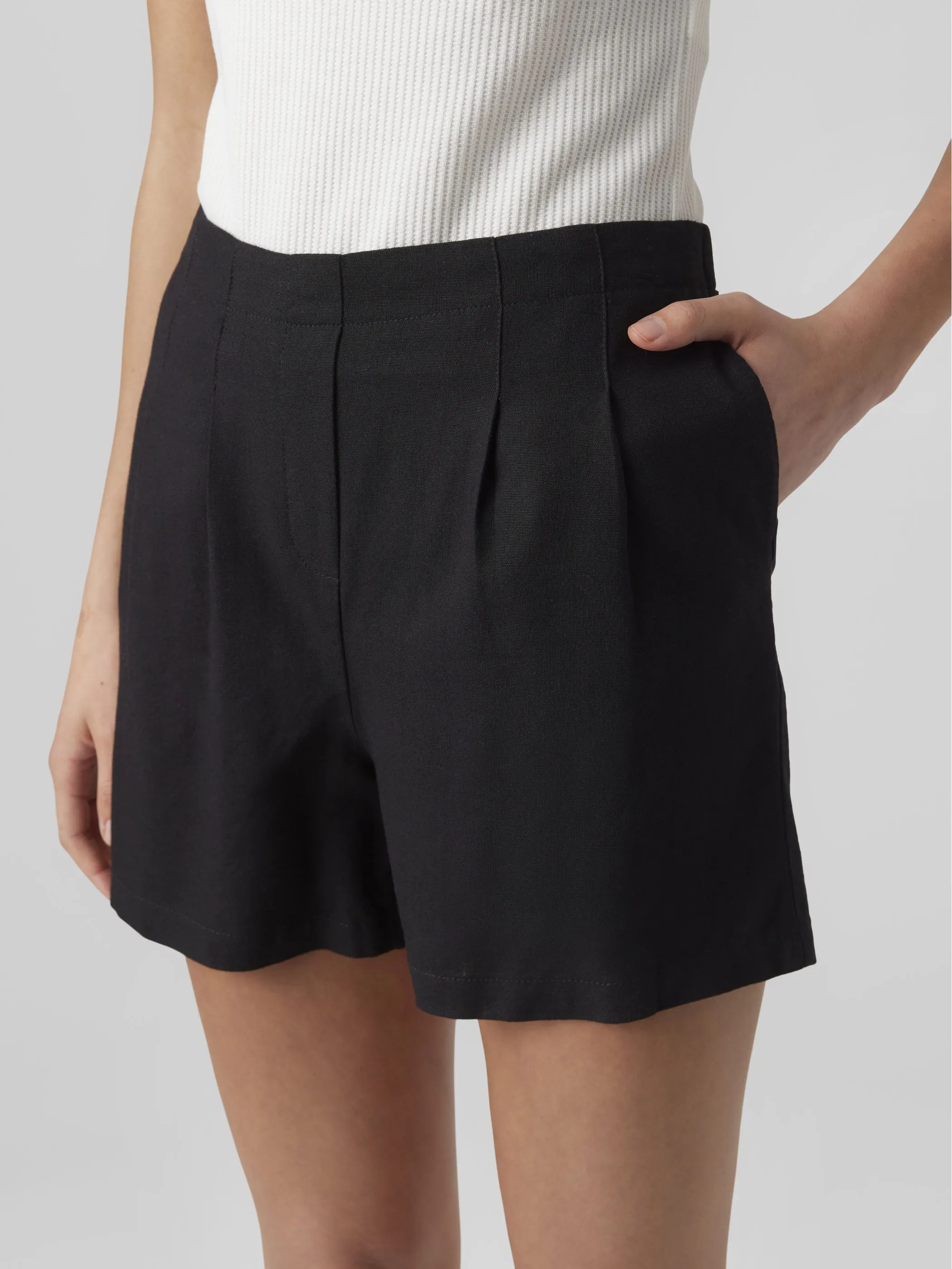 Vero Moda 10279694 VMJESMILO HW SHORTS W Schwarz 875222 177868 4