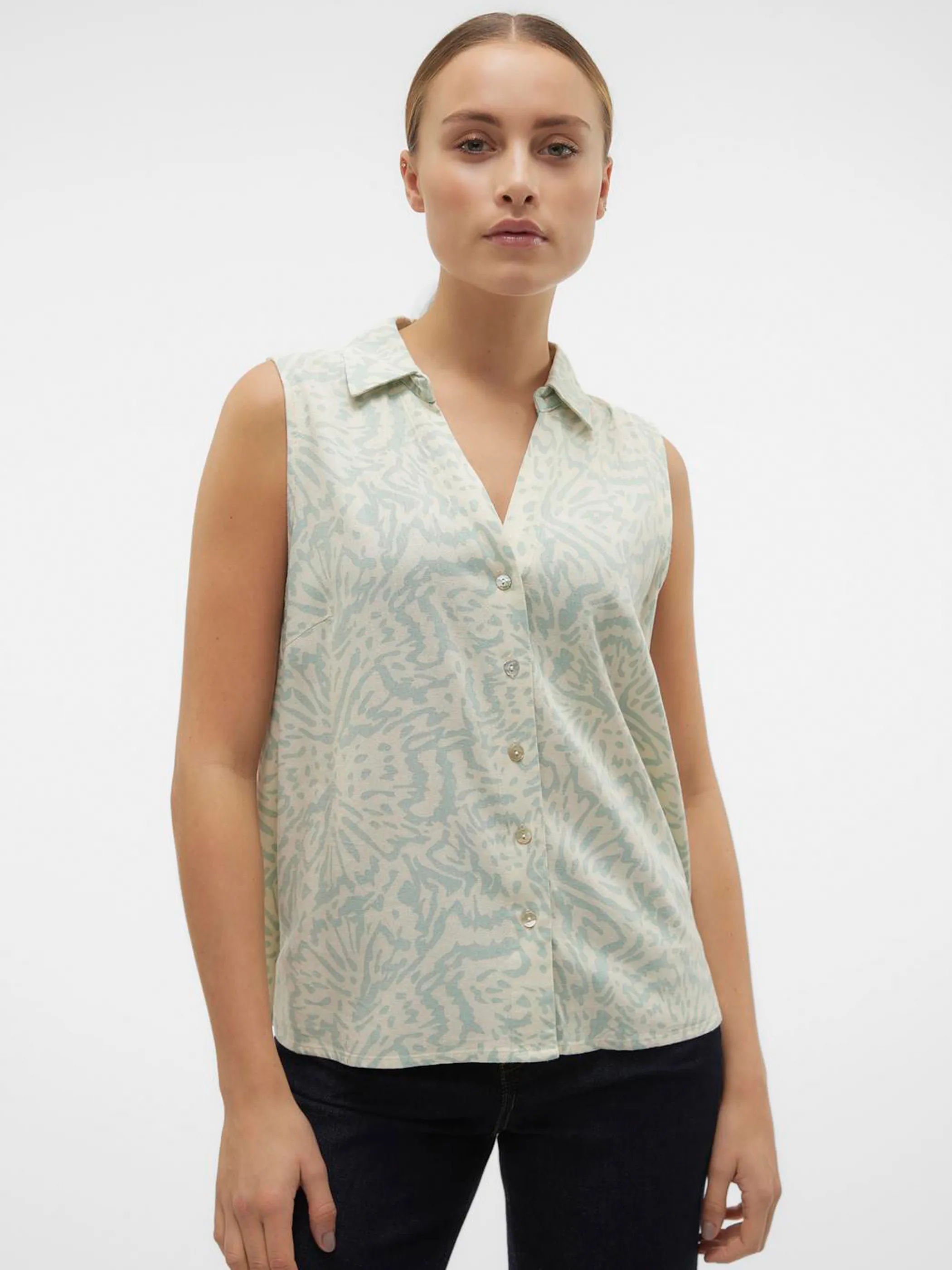 Vero Moda 10303648 VMMYMILO SL V-NECK SH Grün 891860 267775003 3 Vero Moda 10303648 VMMYMILO SL V-NECK SH Grün 891860 267775003 3