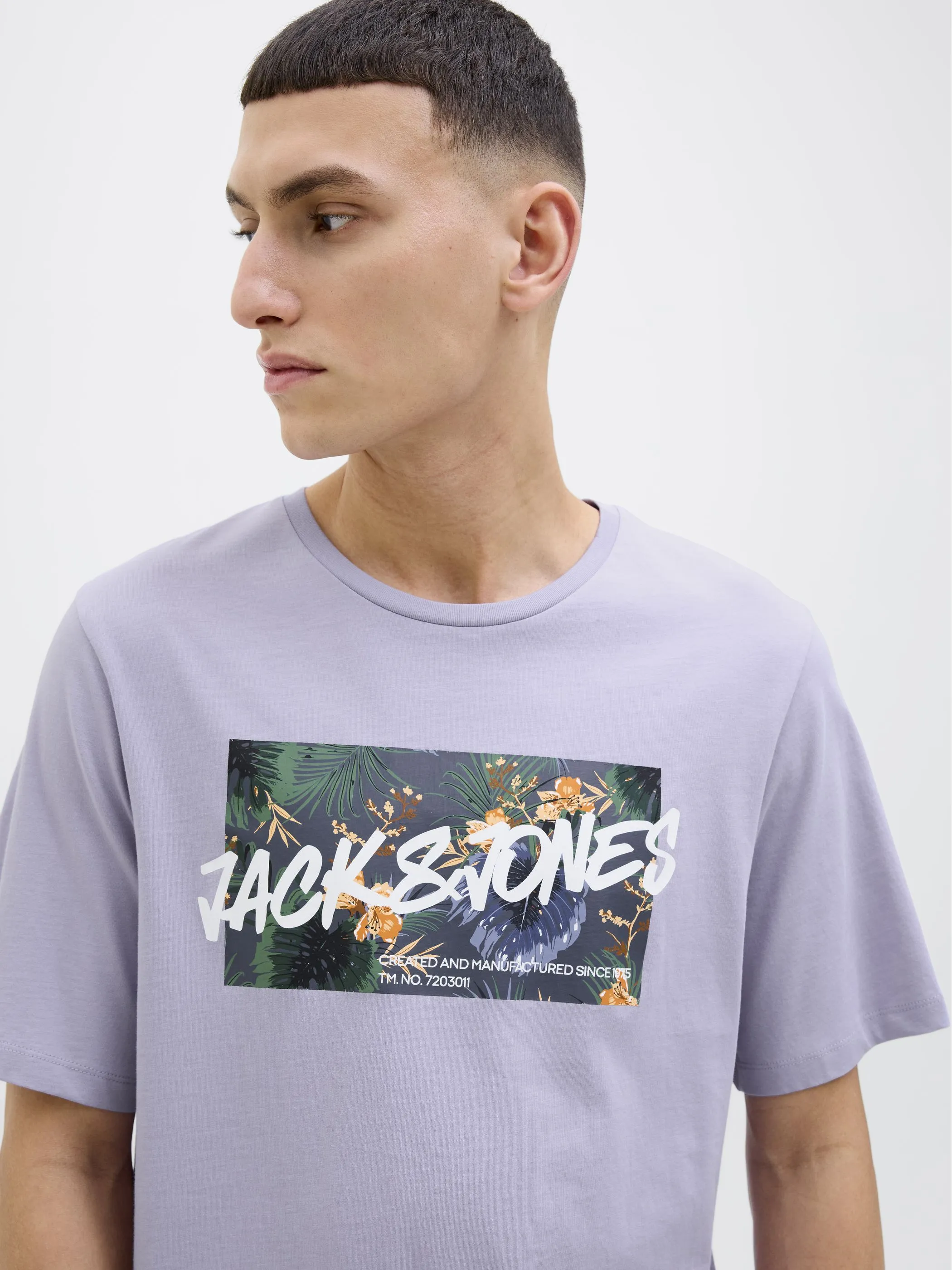 Jack Jones 12269324 JJHAWAII SHAPE TEE SS Lila 904465 177004 4