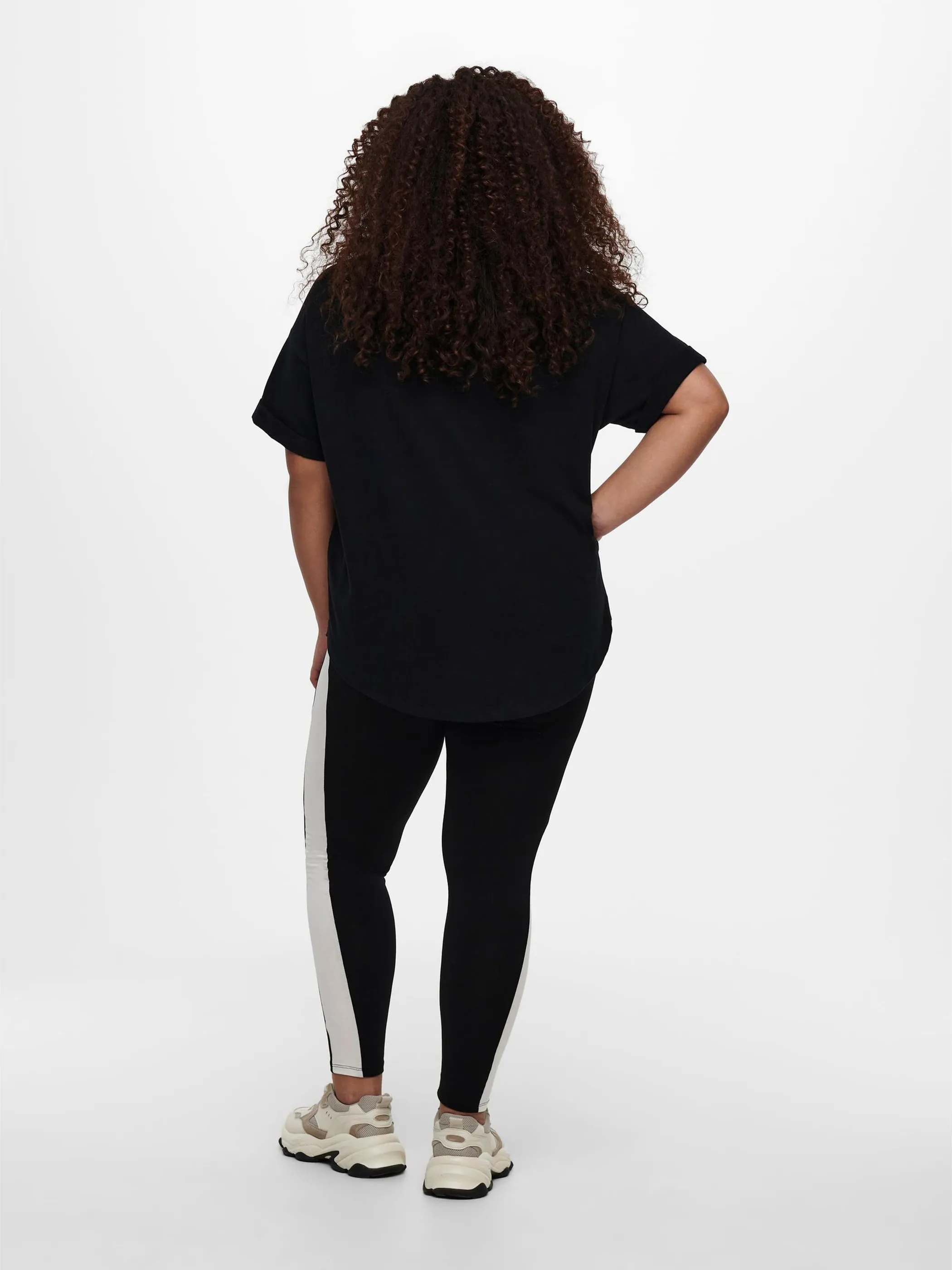 Only Carmakoma 15227847 CARKAYLEE  SS TEE JRS Schwarz 860471 177911 5 Only Carmakoma 15227847 CARKAYLEE  SS TEE JRS Schwarz 860471 177911 5