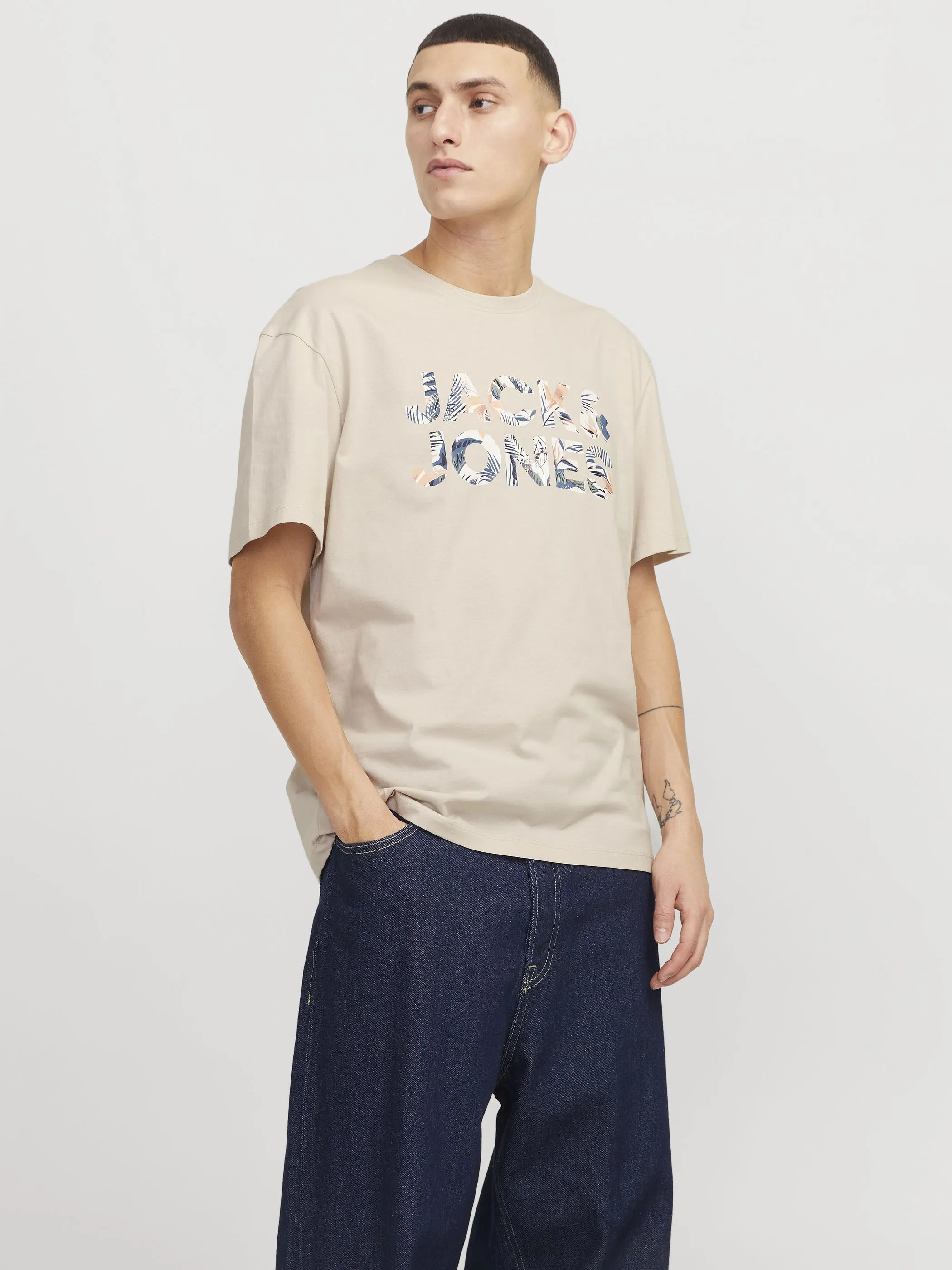 Jack Jones 12268127 JJEBRYAN CORP LOGO TE Braun 903404 176631 5