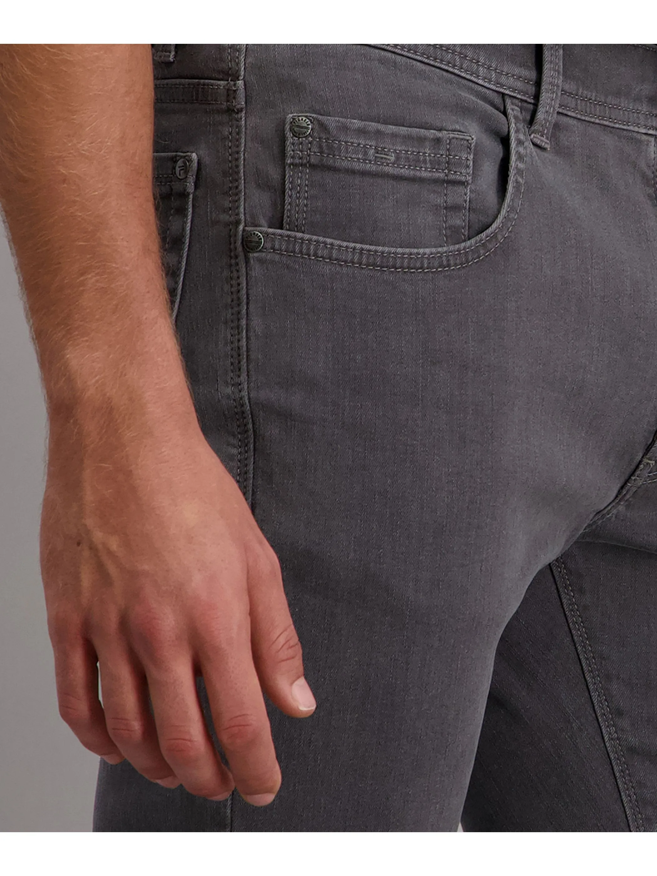 Pioneer P0 16801.6744 RANDO Schwarz 928848 9814 4