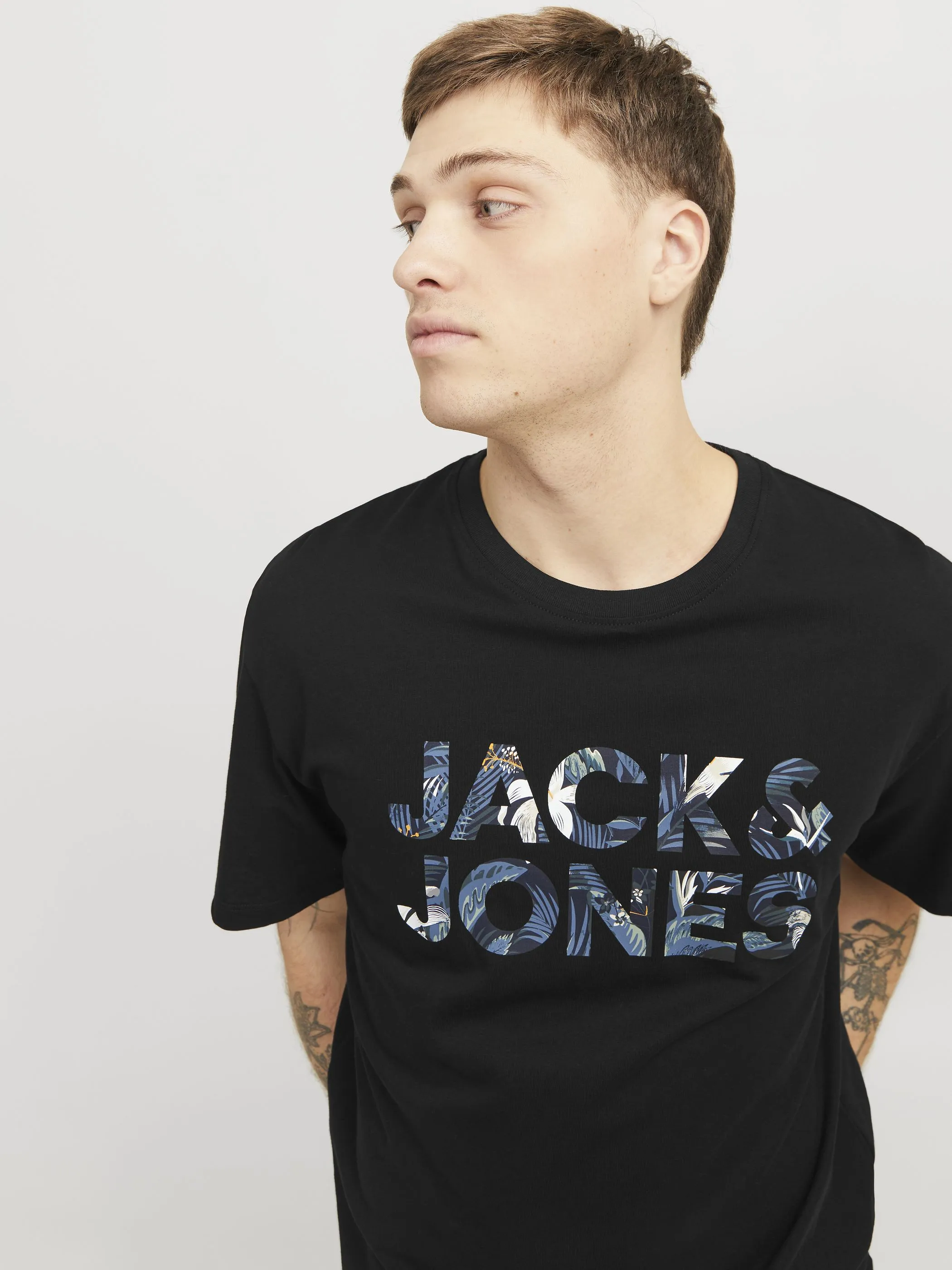 Jack Jones 12268127 JJEBRYAN CORP LOGO TE Schwarz 903404 178012