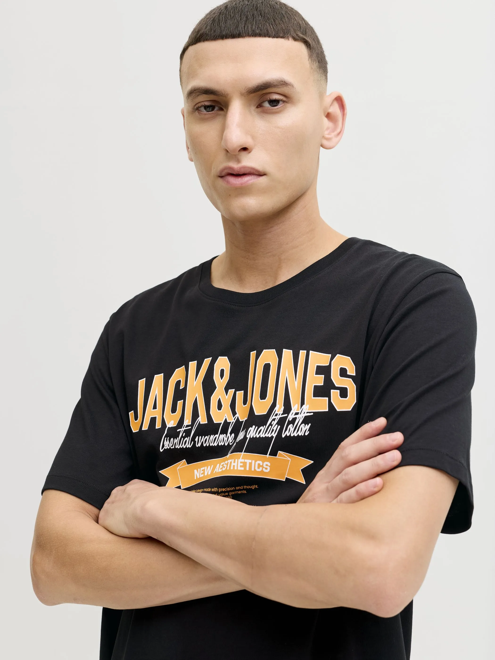 Jack Jones 12288016 JJELOGO TEE SS O-NECK Schwarz 922267 178012