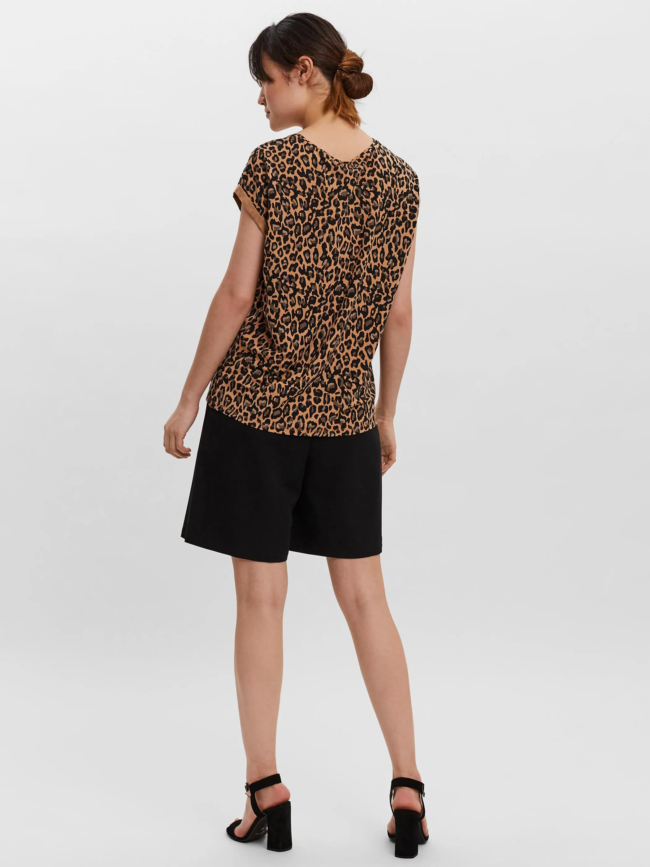 Vero Moda 10214302 VMAVA PLAIN SS TOP MU Braun 842557 195898047 2 Vero Moda 10214302 VMAVA PLAIN SS TOP MU Braun 842557 195898047 2