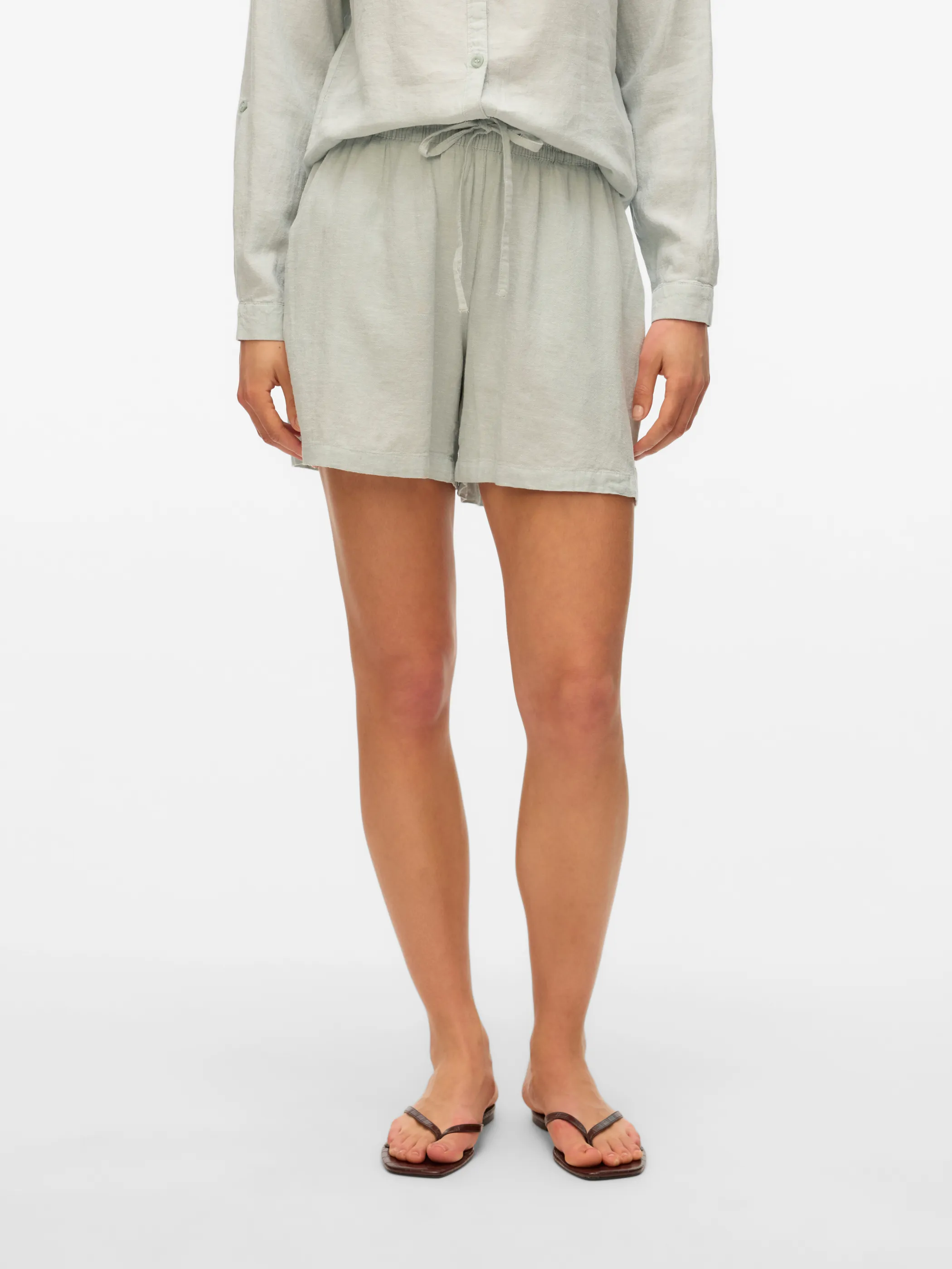 Vero Moda 10306821 VMLINN SHORTS WVN NOO Blau 899506 294075012 4
