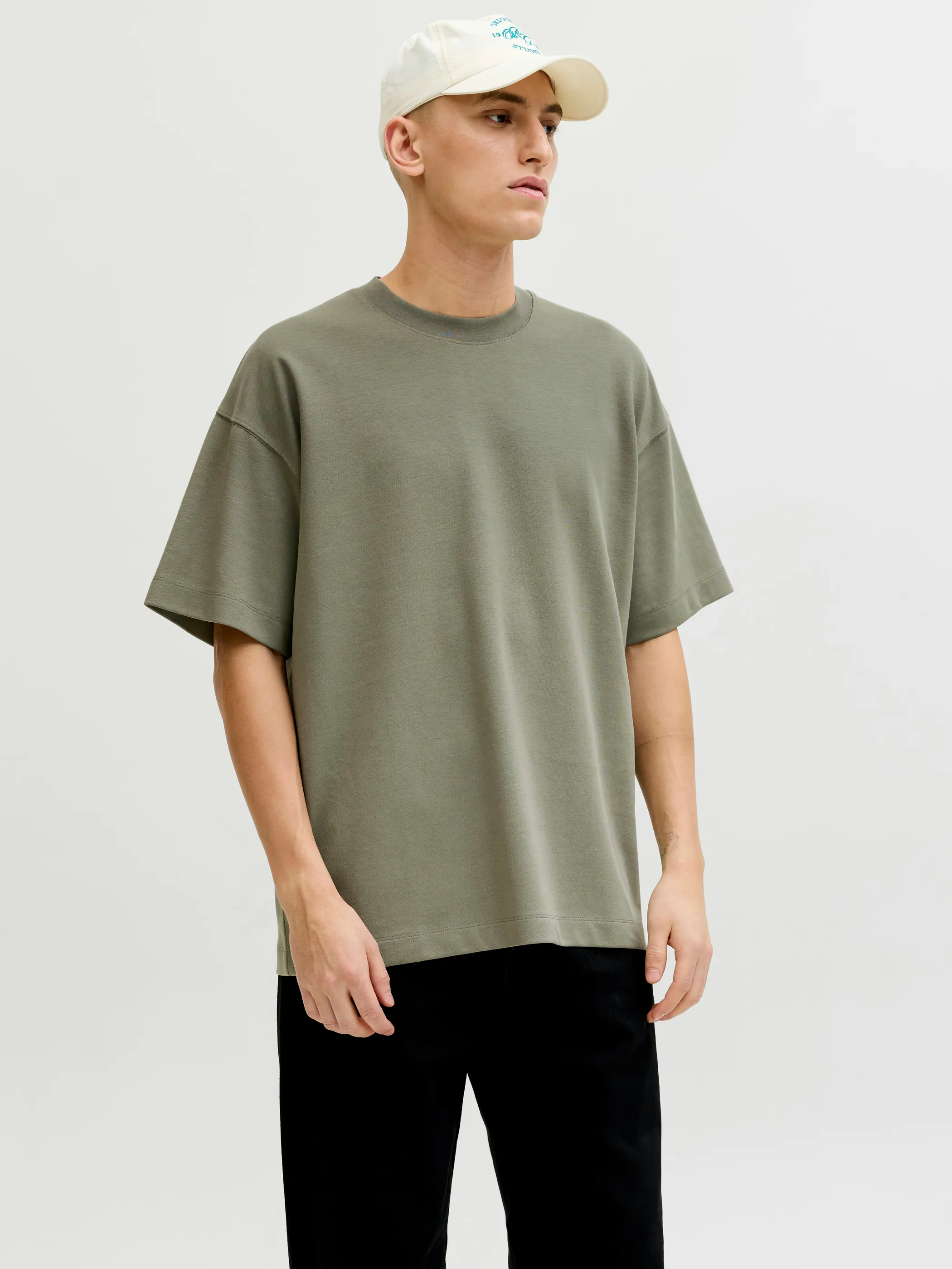 Jack Jones 12298906 JJEBARRON TEE SS O-NE Grün 927799 176725 1