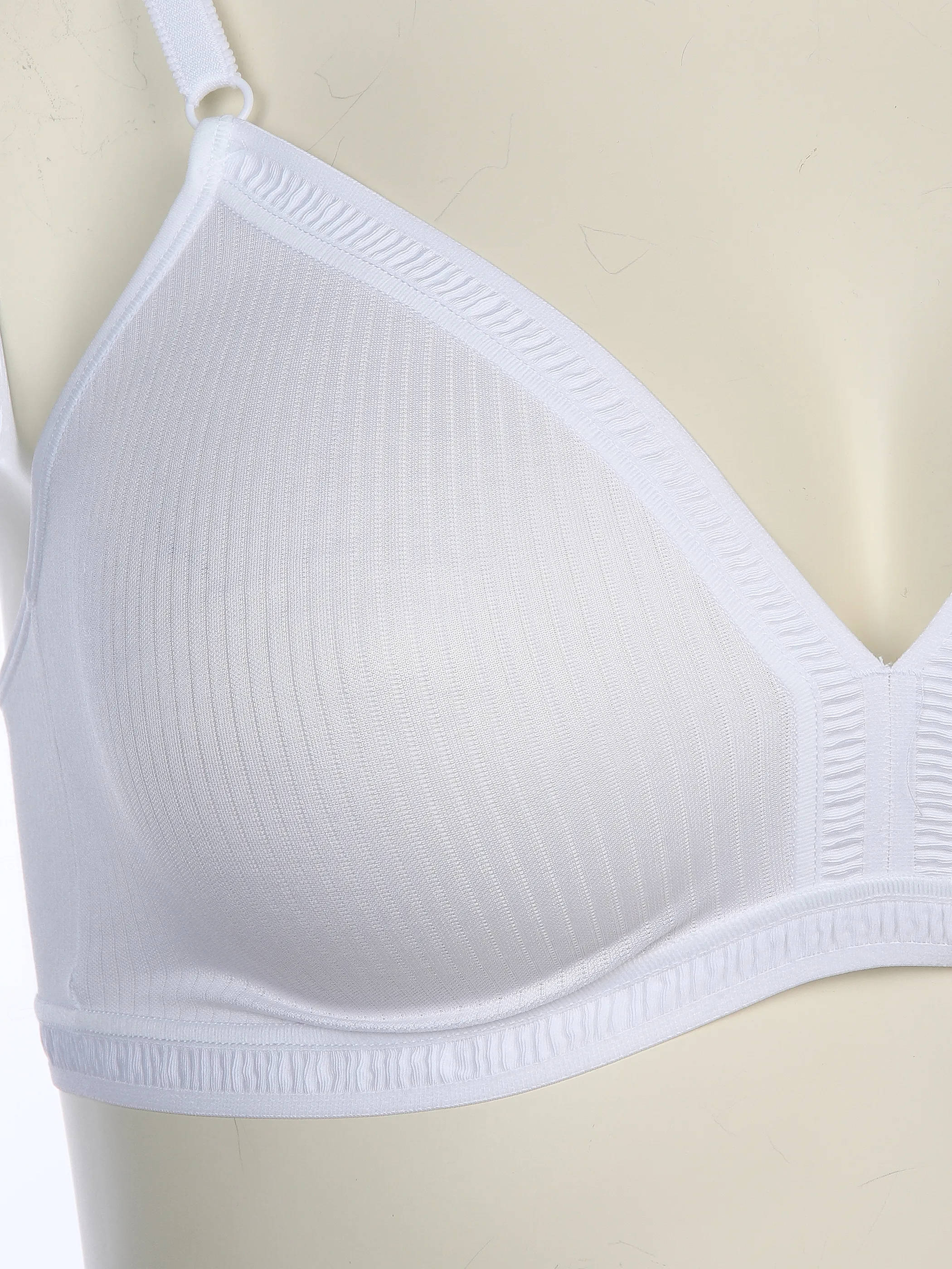 Dorina Tiffany - D1285A BH Weiß 516692 97 3 Dorina Tiffany - D1285A BH Weiß 516692 97 3