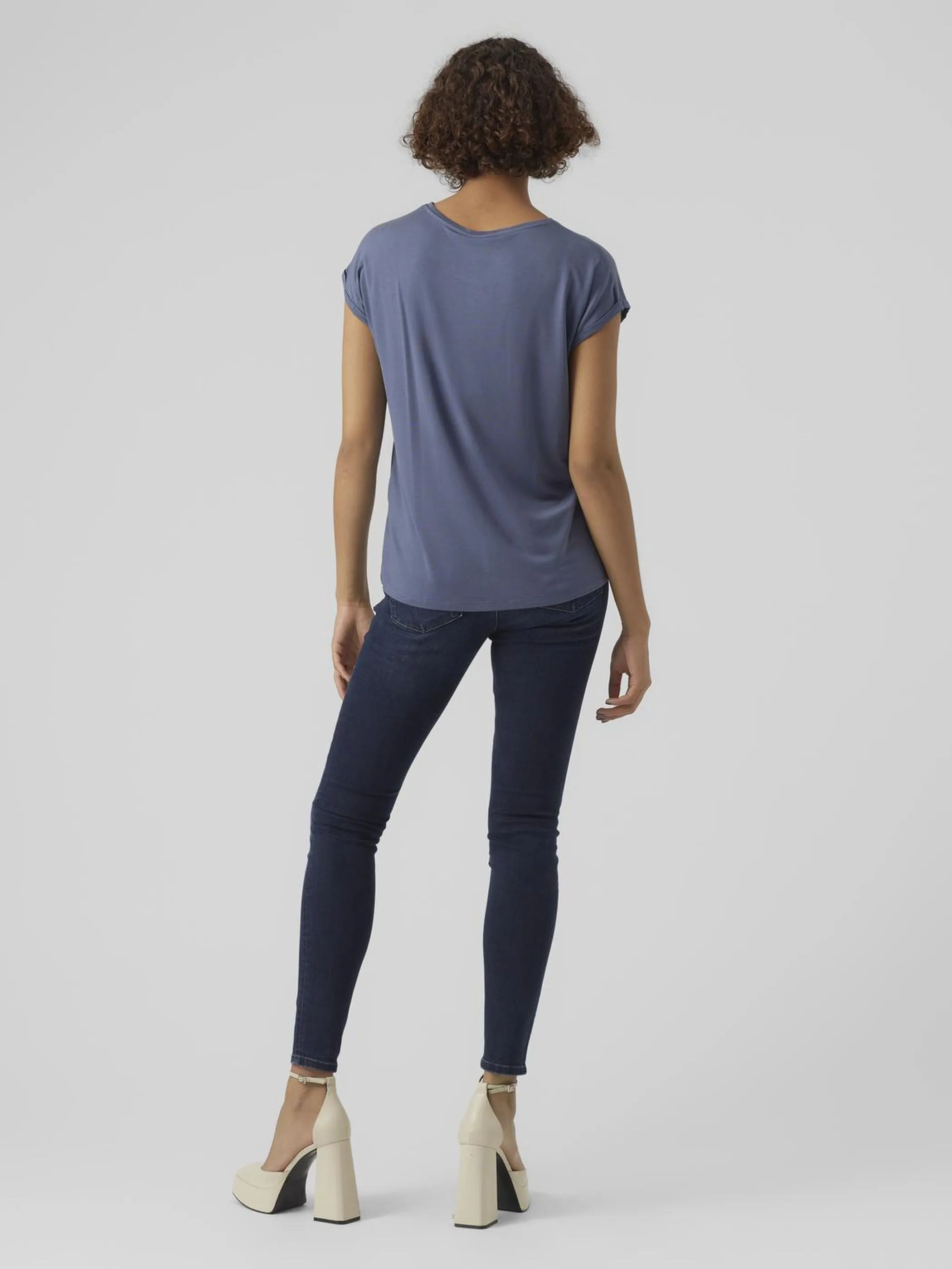 Vero Moda 10284468 VMAVA PLAIN SS TOP GA Blau 873829 189259 2 Vero Moda 10284468 VMAVA PLAIN SS TOP GA Blau 873829 189259 2
