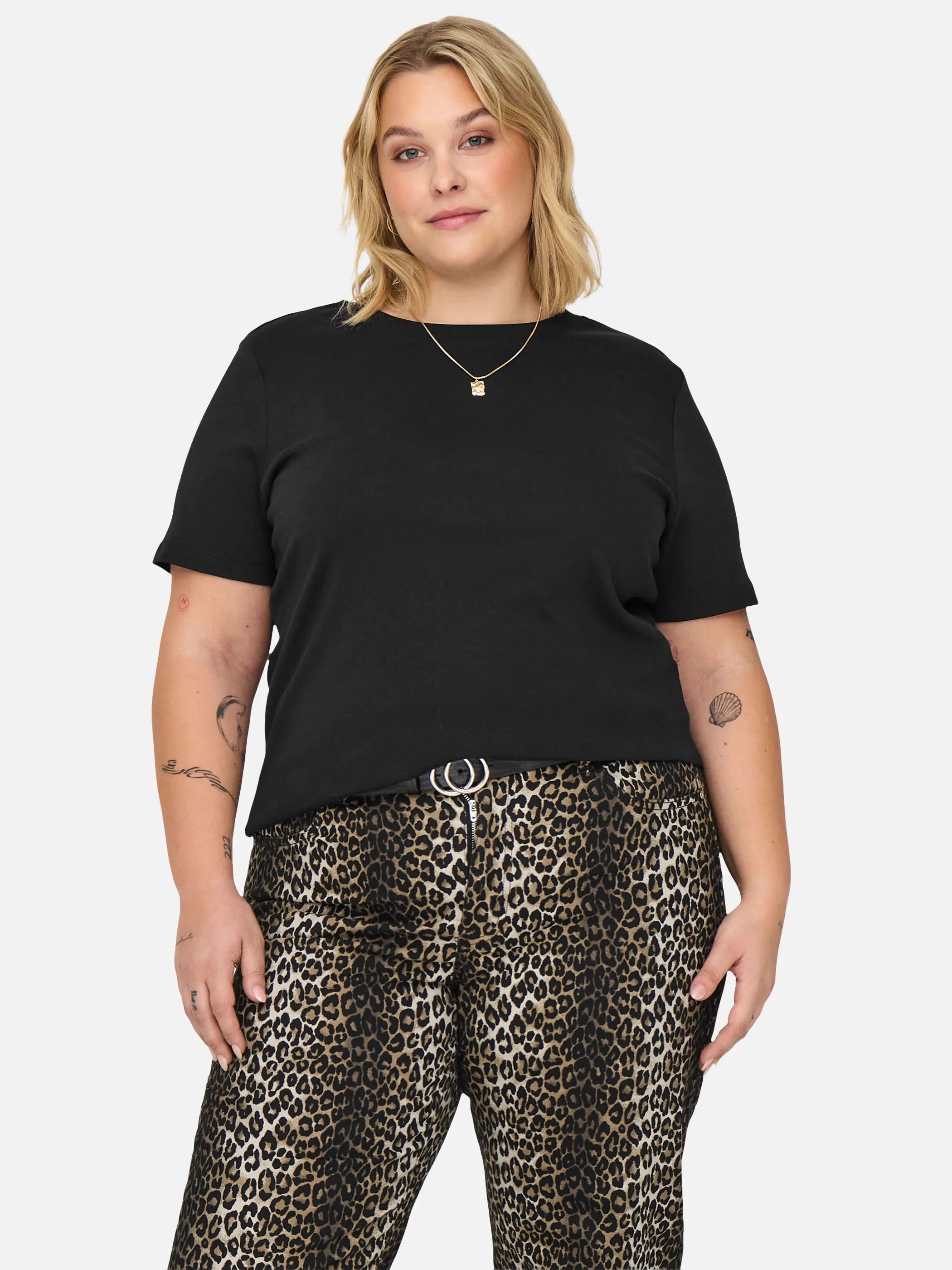 Only Carmakoma 15339889 CARJEN SS JEANS TEE J Schwarz 928796 177911 1