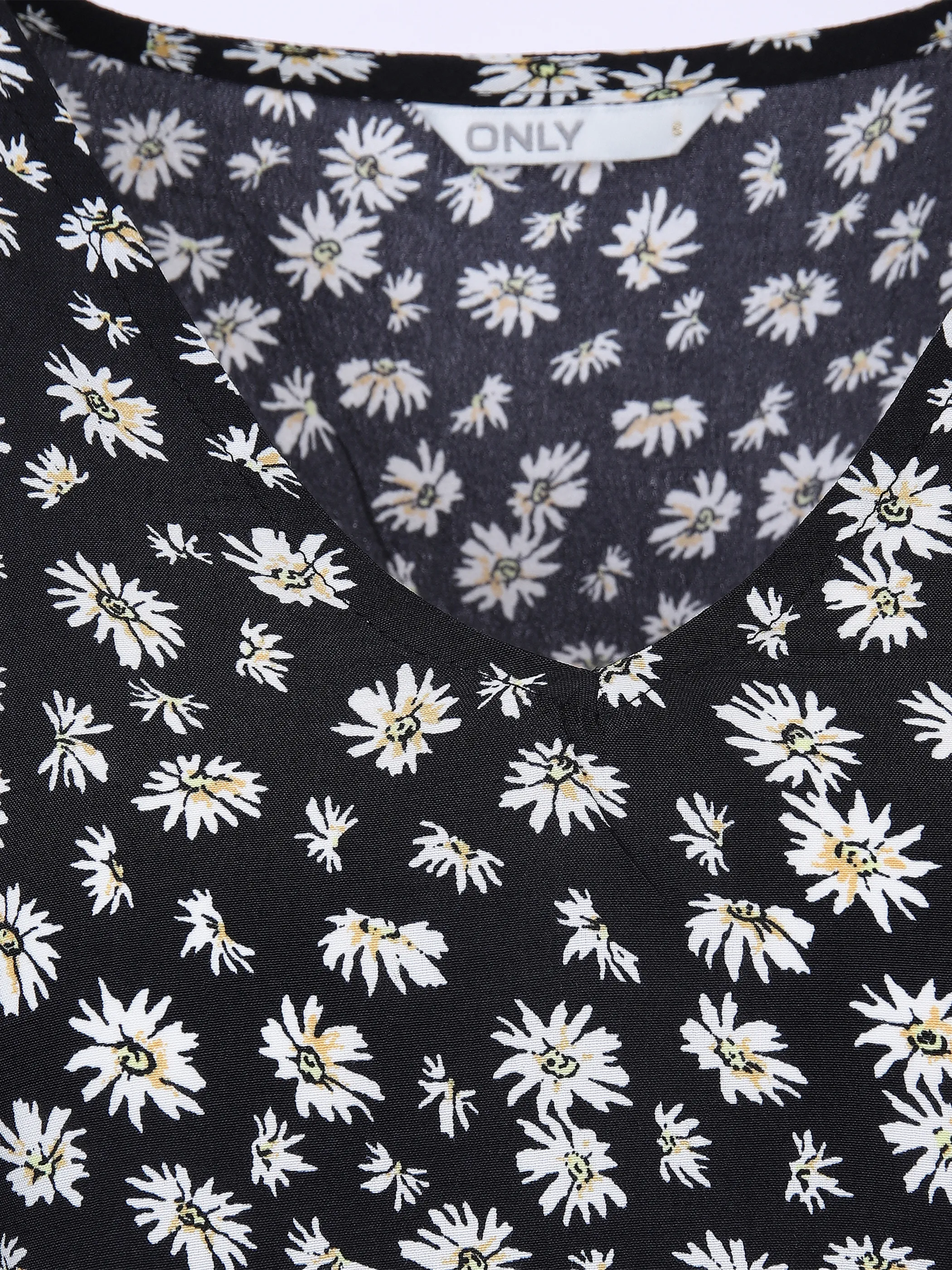 Only 15259772 ONLHELGA S/S V-NECK T Schwarz 864800 177911002 3 Only 15259772 ONLHELGA S/S V-NECK T Schwarz 864800 177911002 3