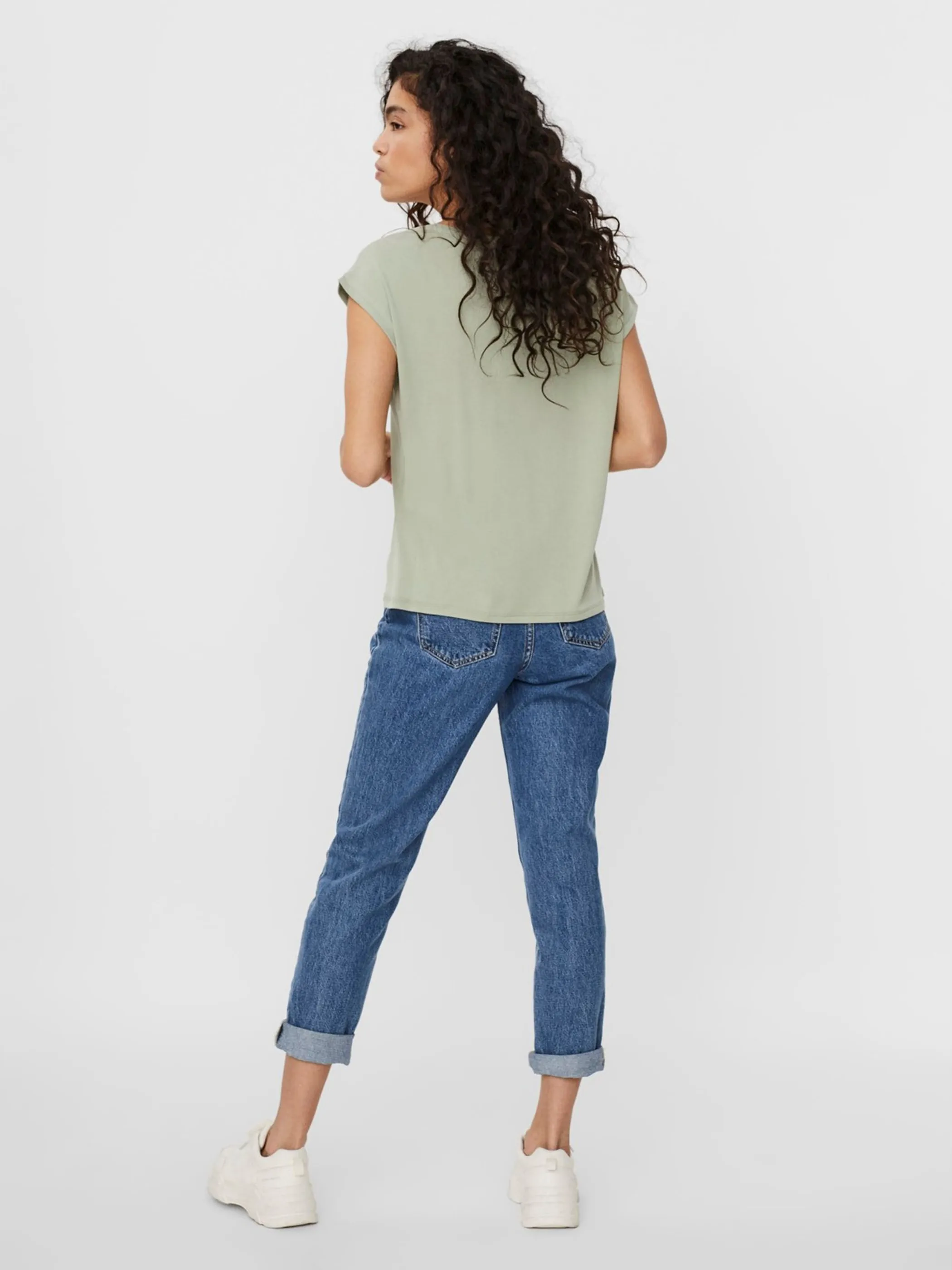 Vero Moda 10247666 VMFILLI SS V-NECK TEE Grün 852231 255335 3 Vero Moda 10247666 VMFILLI SS V-NECK TEE Grün 852231 255335 3