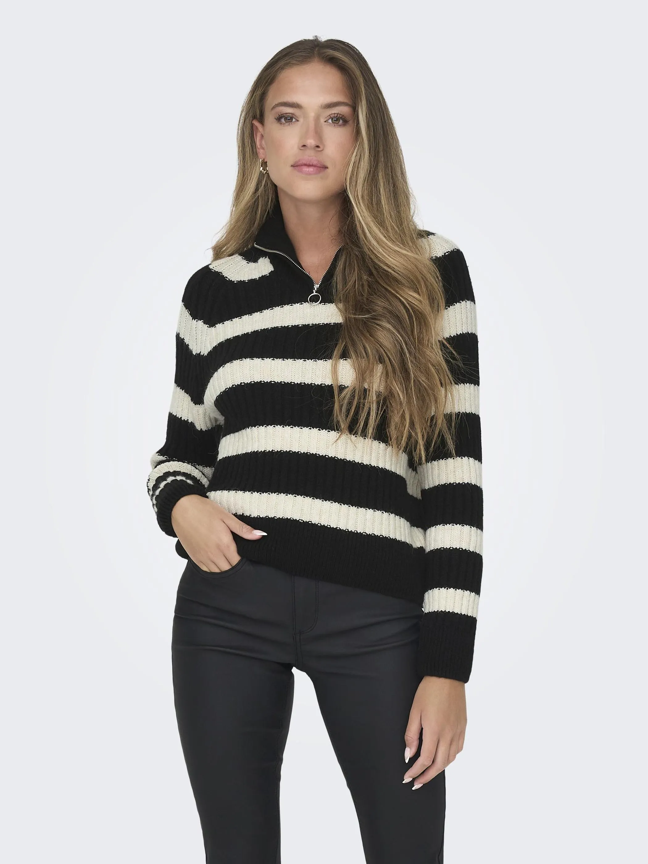 Only 15268818 ONLLEISE FREYA LS ZIP Schwarz 881739 177911004 3