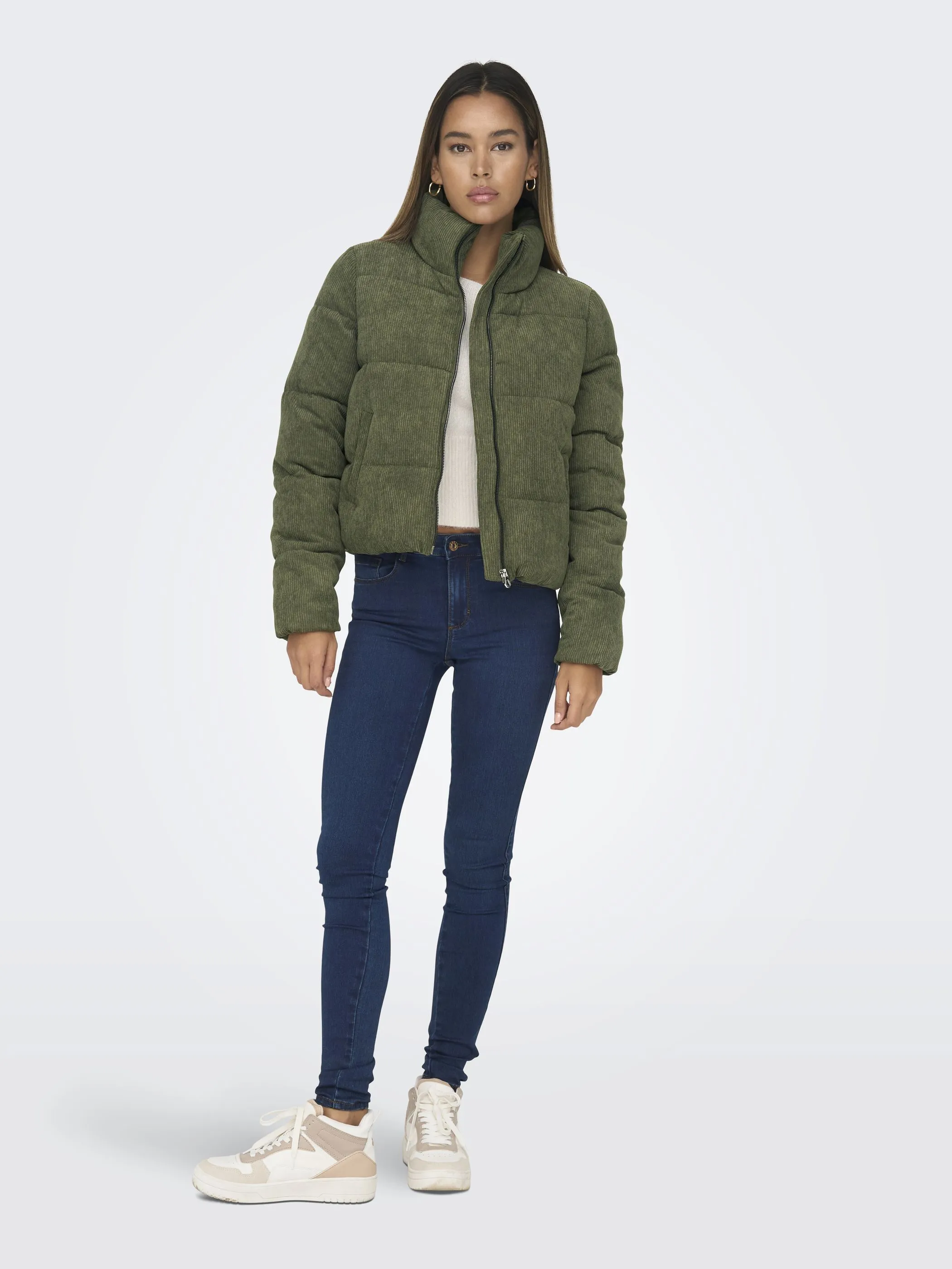 Only 15304768 ONLNEWDOLLY CORDUROY Grün 881640 209492001 1