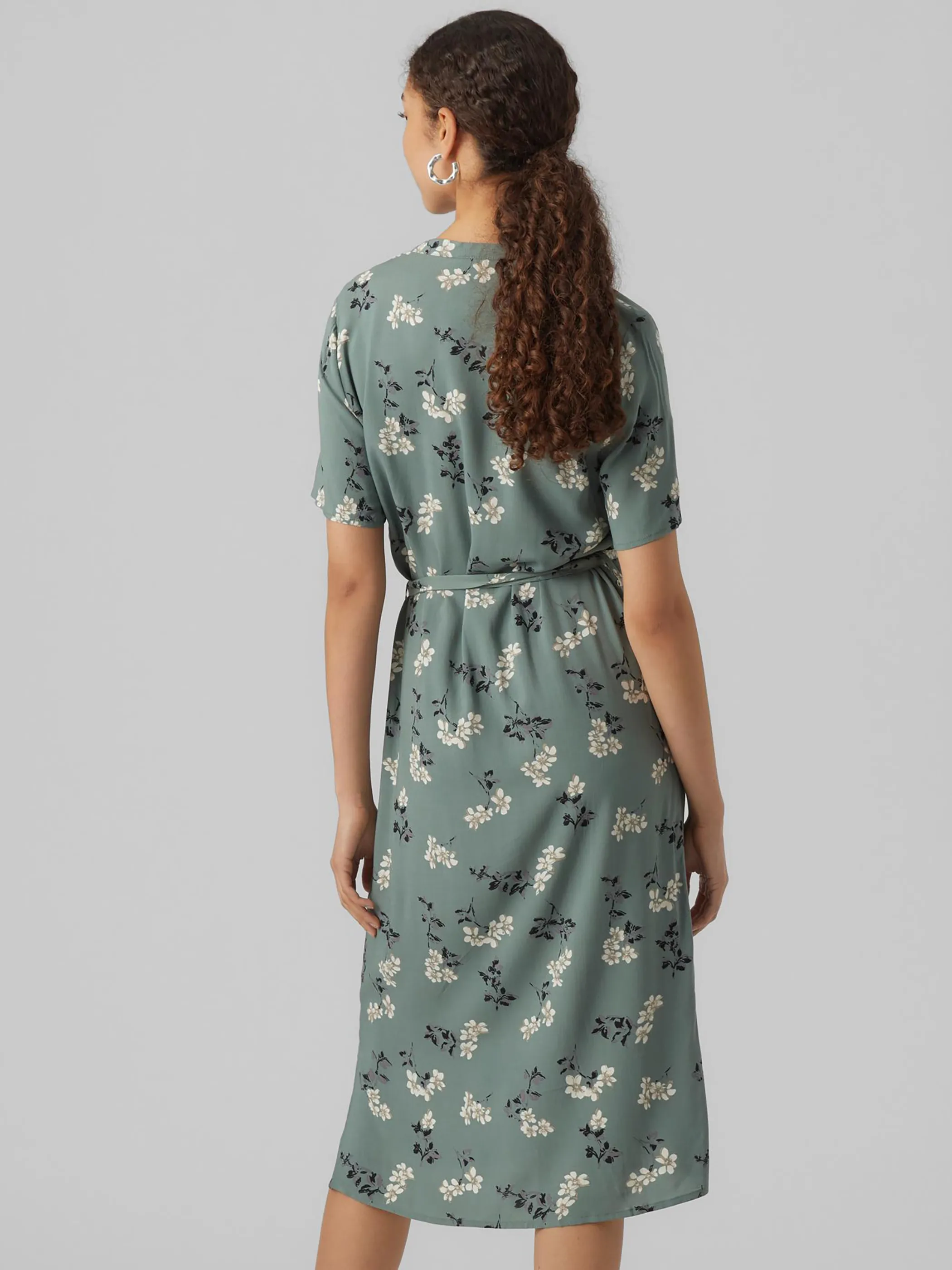 Vero Moda 10291732 VMVICA S/S SHIRT DRE Grün 878271 224196002 2 Vero Moda 10291732 VMVICA S/S SHIRT DRE Grün 878271 224196002 2