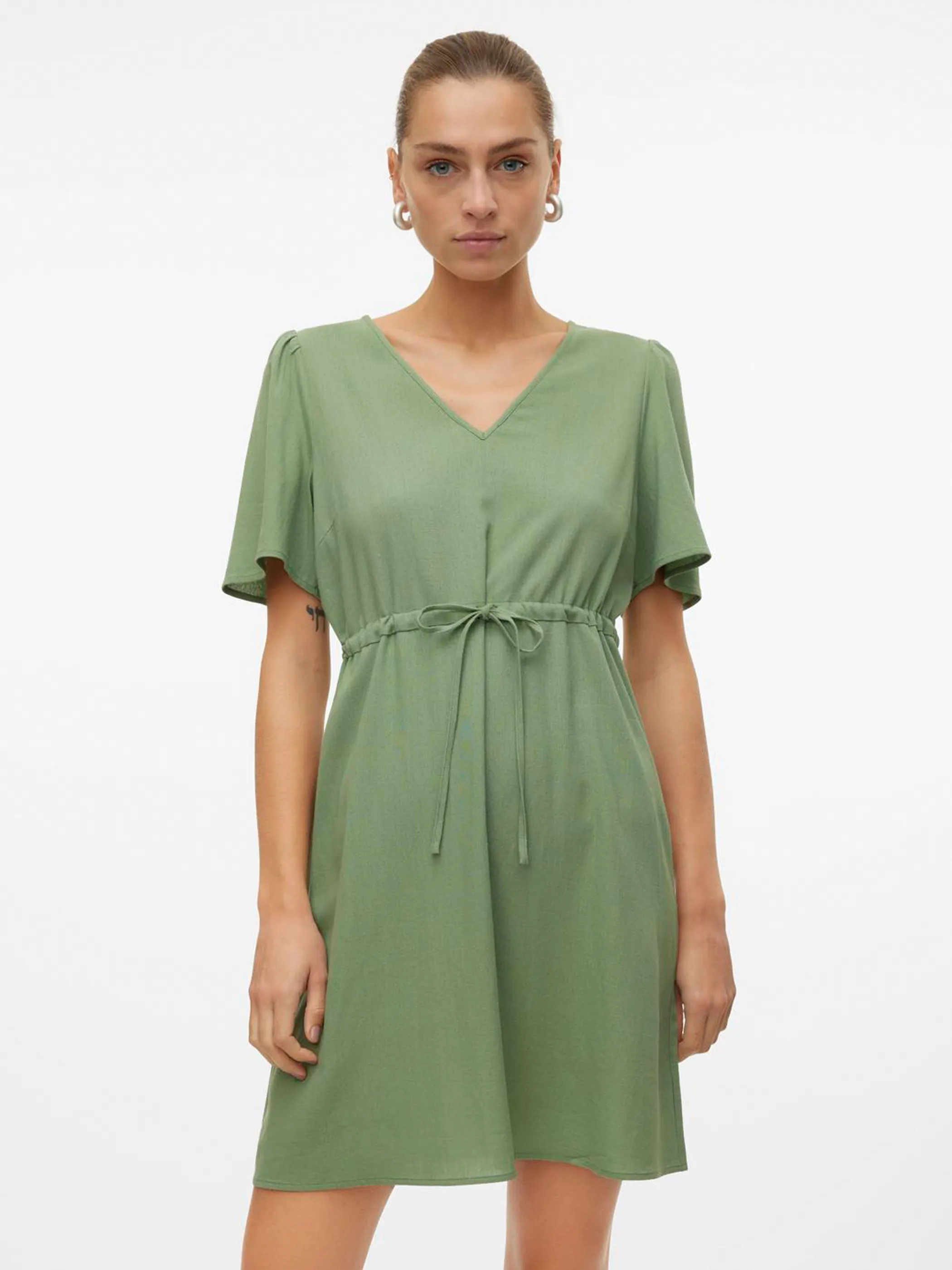 Vero Moda 10303686 VMMYMILO 2/4 SHORT DR Grün 891867 235915 3 Vero Moda 10303686 VMMYMILO 2/4 SHORT DR Grün 891867 235915 3