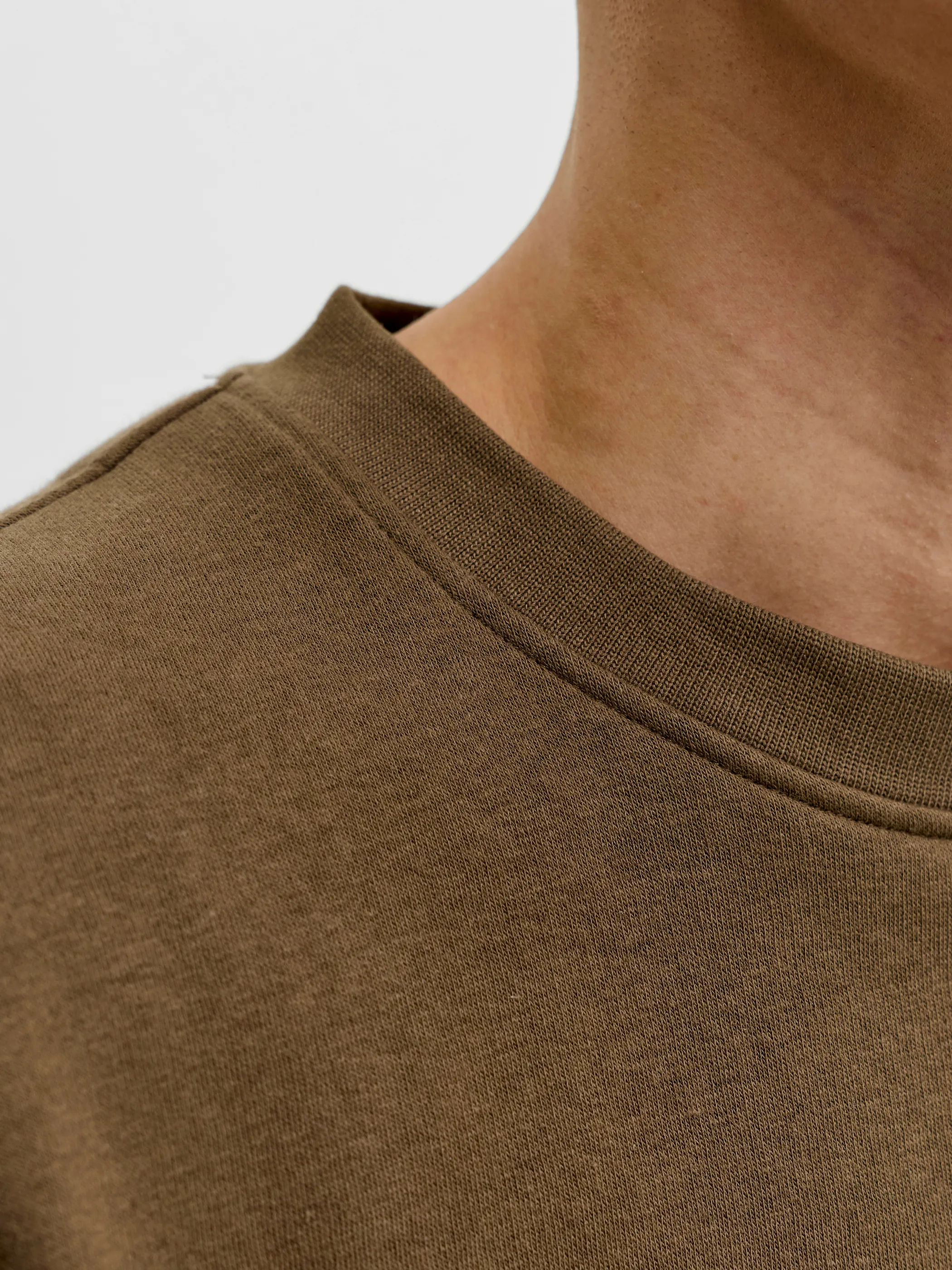 Jack Jones 12278791 JJESOHO SWEAT CREW NE Braun 922230 307144 1