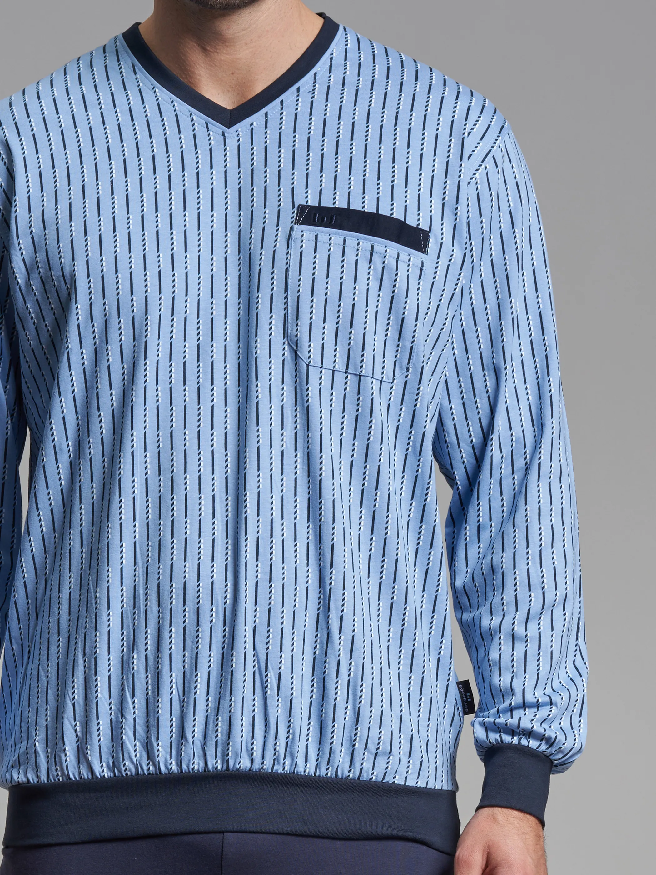 Götzburg 452013/4008 Pyjama, V-A., Bünd Blau 853008 625 3 Götzburg 452013/4008 Pyjama, V-A., Bünd Blau 853008 625 3