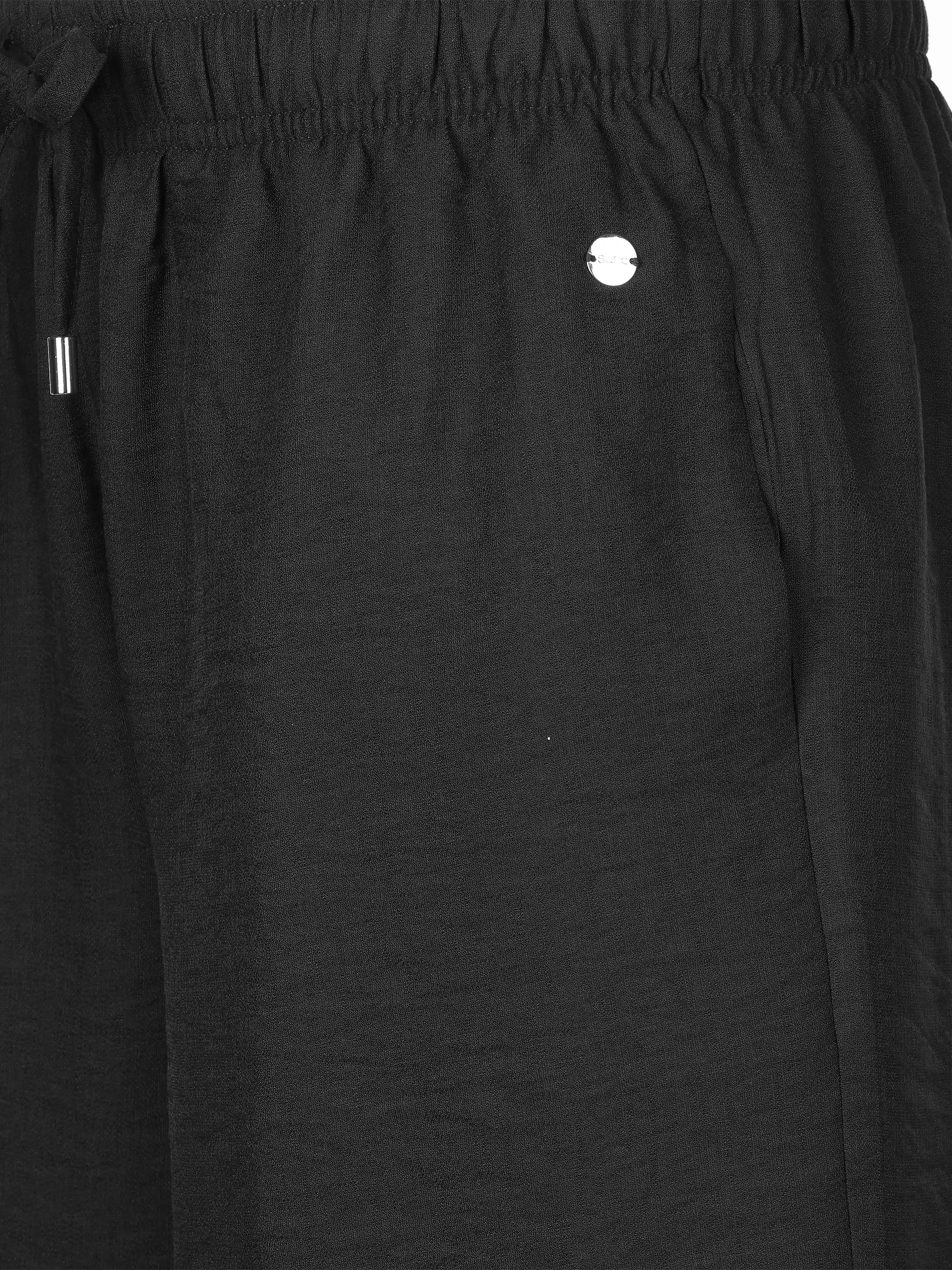 Sure Da. Shorts mit elastischem Bund Schwarz 928424 BLACK 4