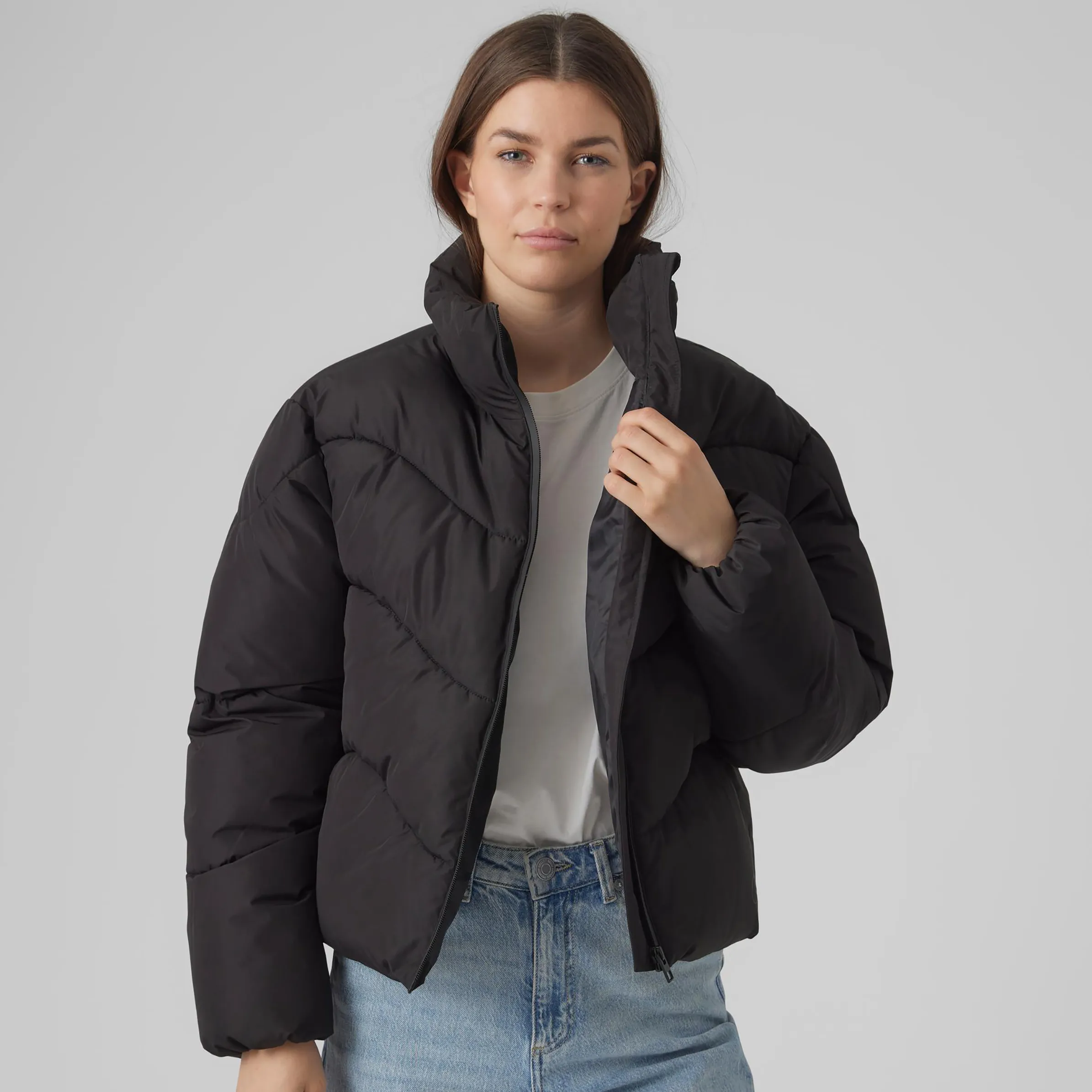 Vero Moda 10290471 VMWAVE SHORT JACKET B Schwarz 880189 177868 4 Vero Moda 10290471 VMWAVE SHORT JACKET B Schwarz 880189 177868 4