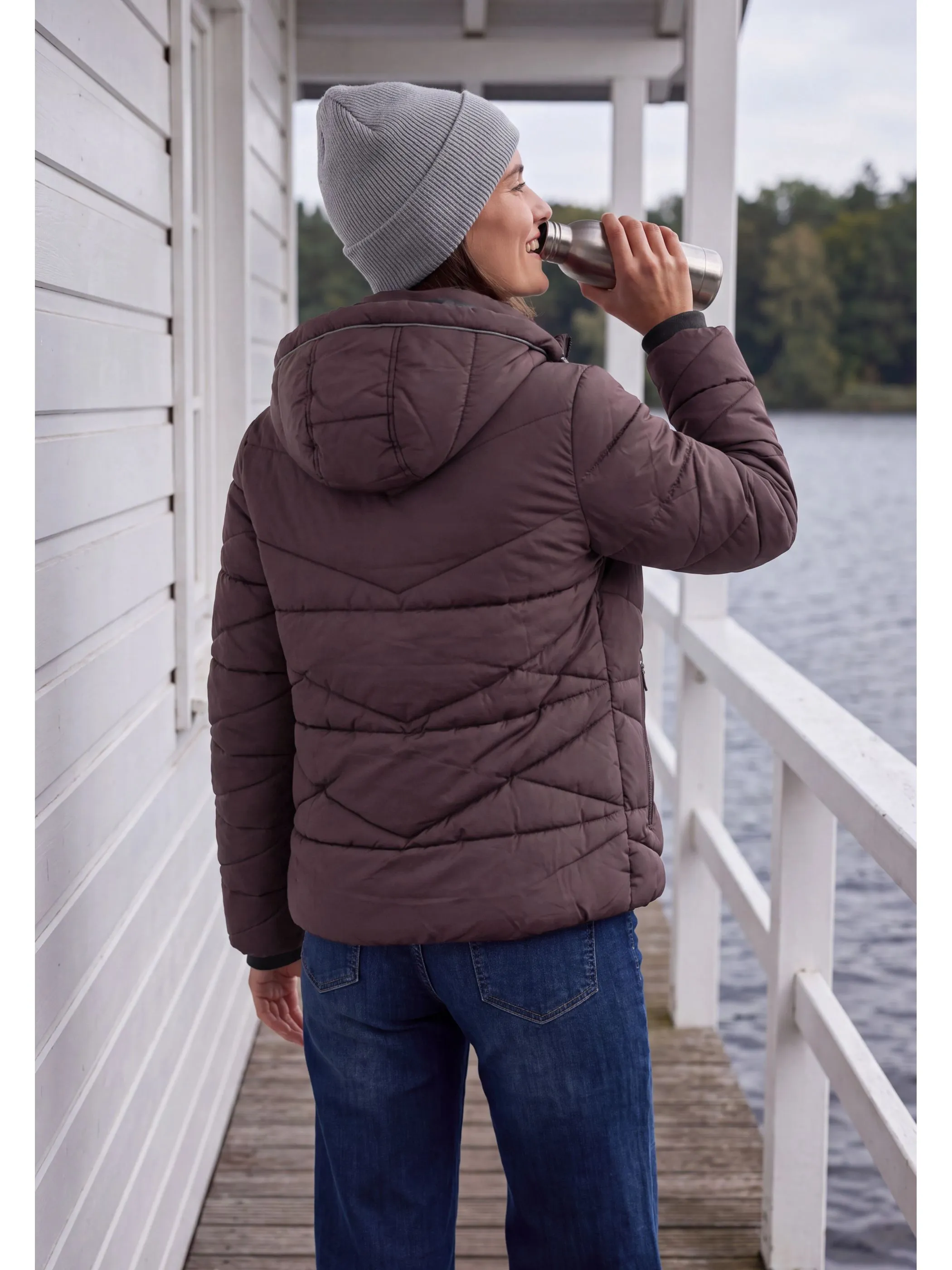 Cecil B202276 TOS Sportive Padded Jacket Rot 930135 17749 2
