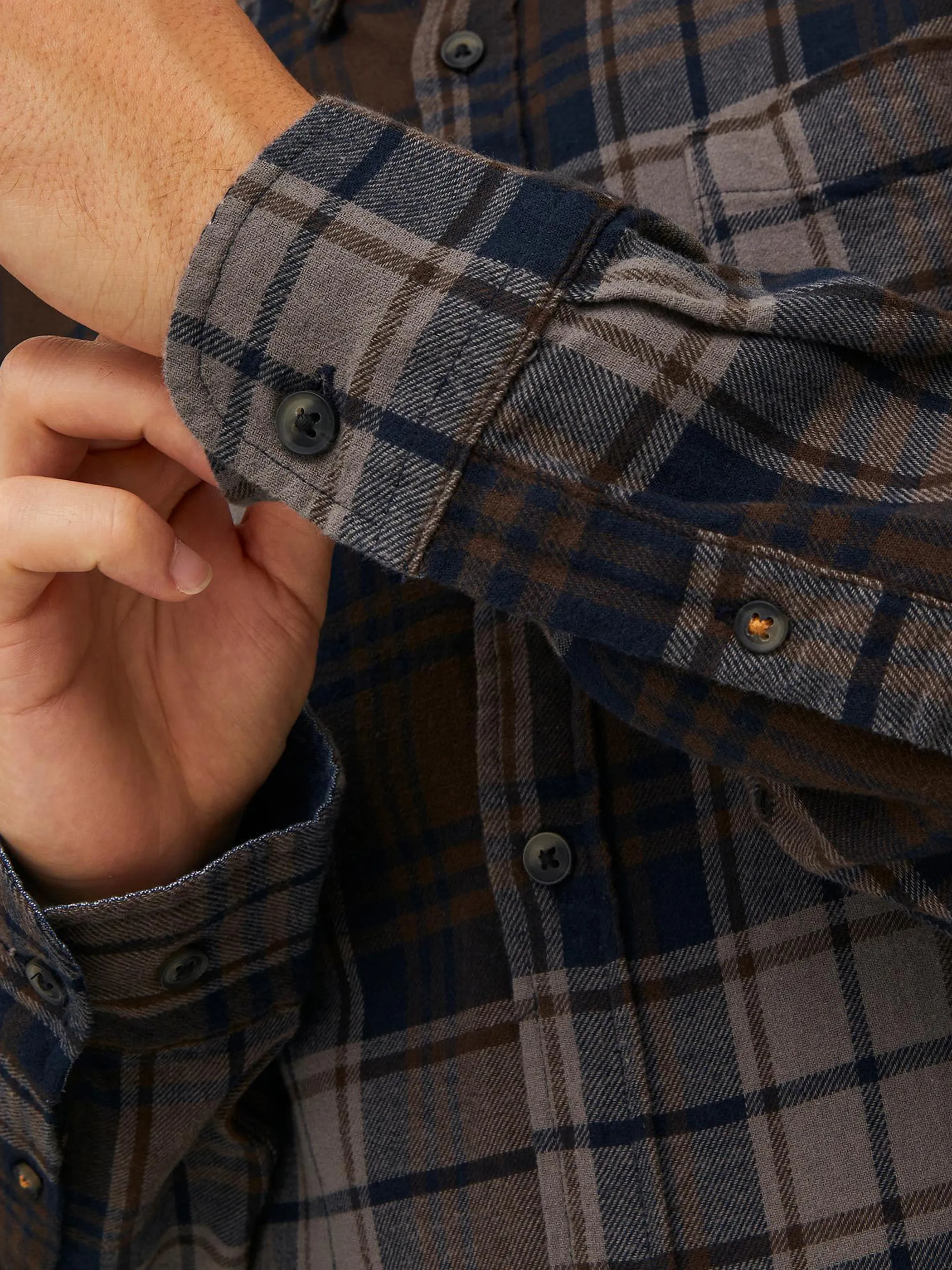 Jack Jones 12209098 JJECLASSIC CHECK SHIR Braun 864748 175693001 3 Jack Jones 12209098 JJECLASSIC CHECK SHIR Braun 864748 175693001 3