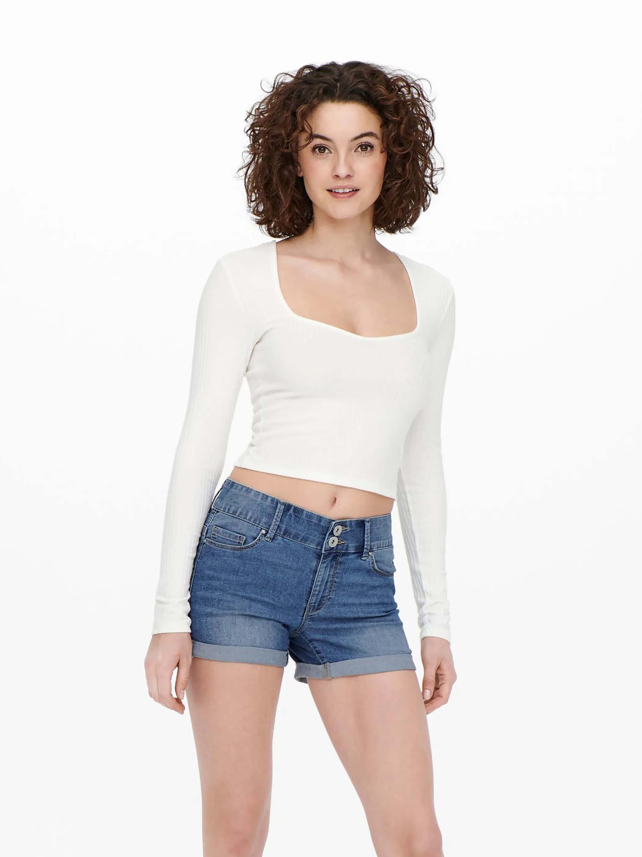 Only 15243798 ONLCARMEN REG SHORTS Blau 863250 177934 4